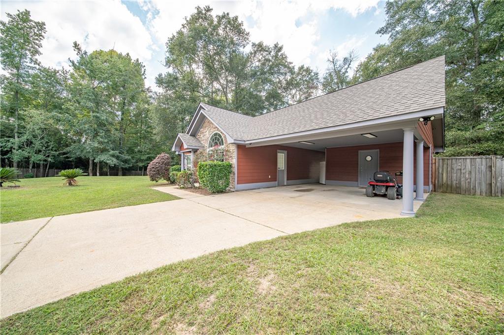 195 Lee Road 2158