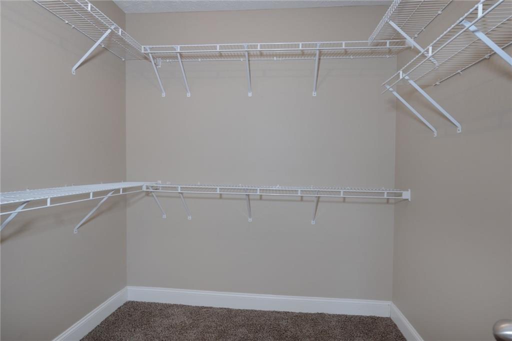 517 Lee Road 2170