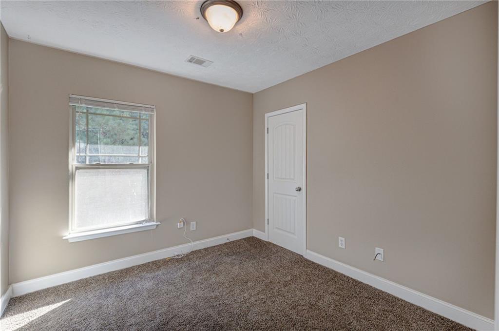 517 Lee Road 2170