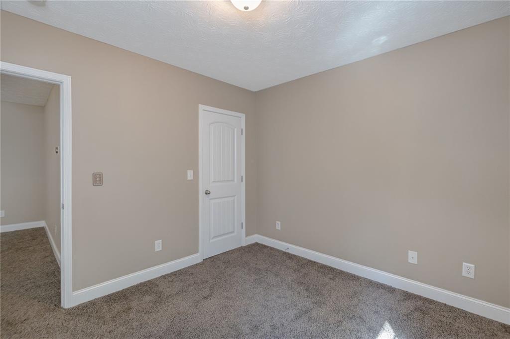 517 Lee Road 2170
