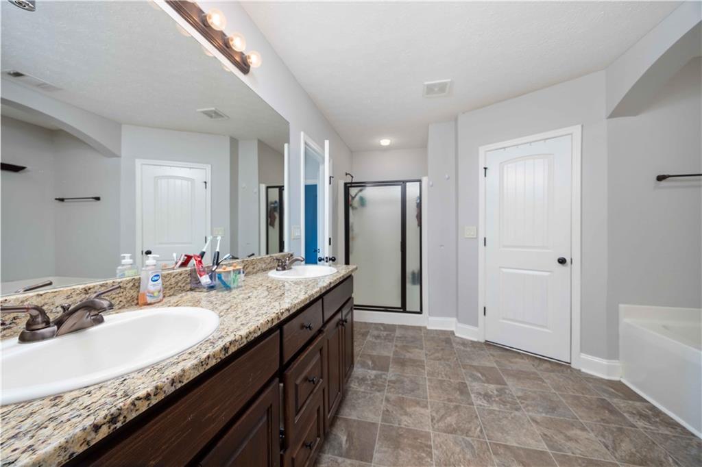 14 Winter Hawk Drive
