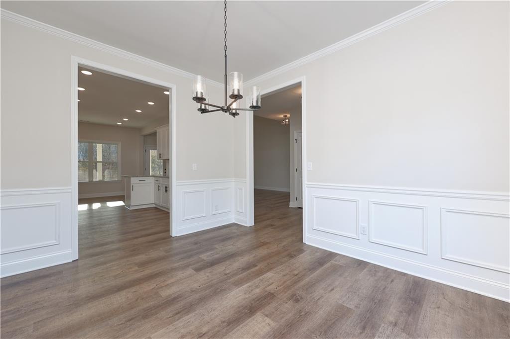 204 Lee Rd 2037 Road