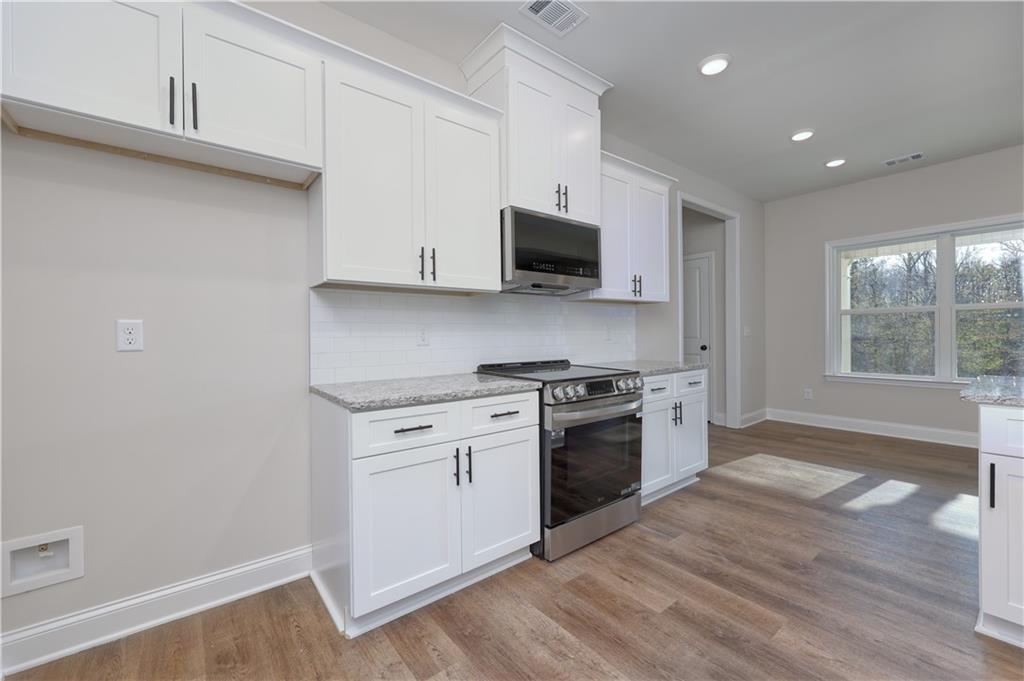 204 Lee Rd 2037 Road