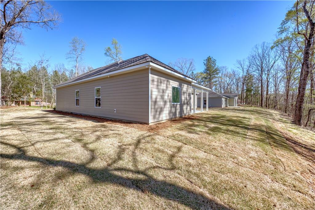 204 Lee Rd 2037 Road