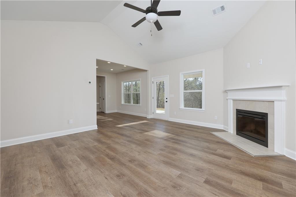 204 Lee Rd 2037 Road