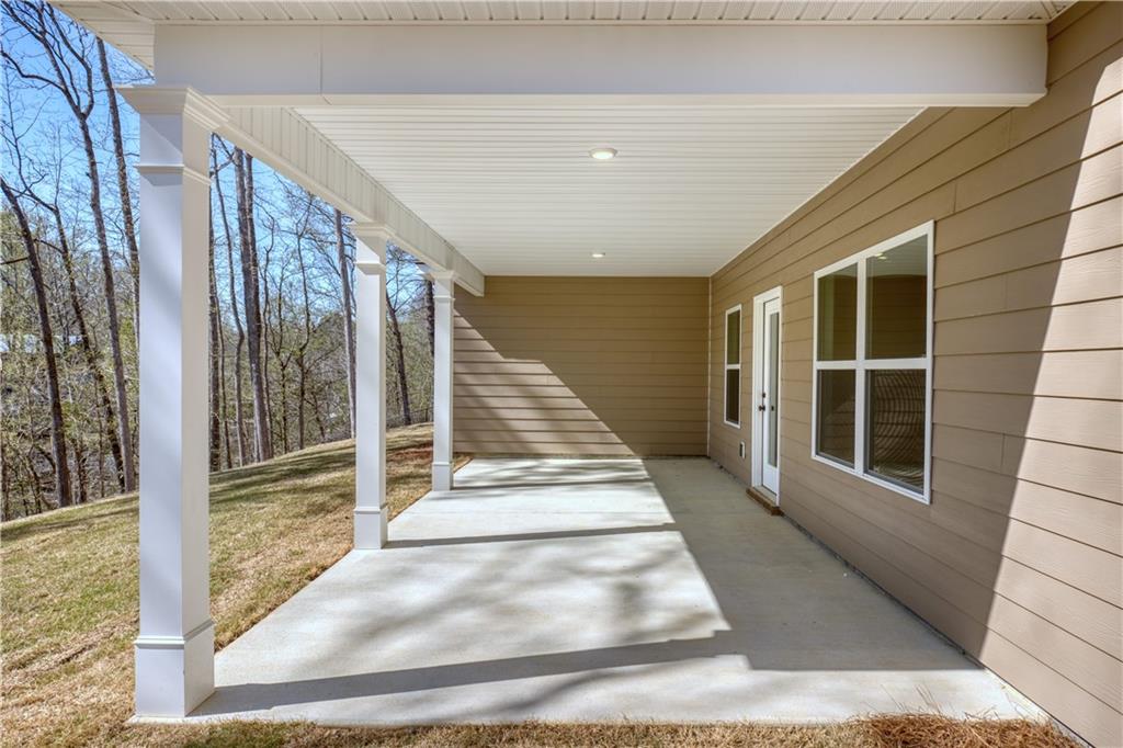 204 Lee Rd 2037 Road