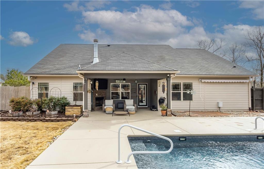 204 Autumn Way