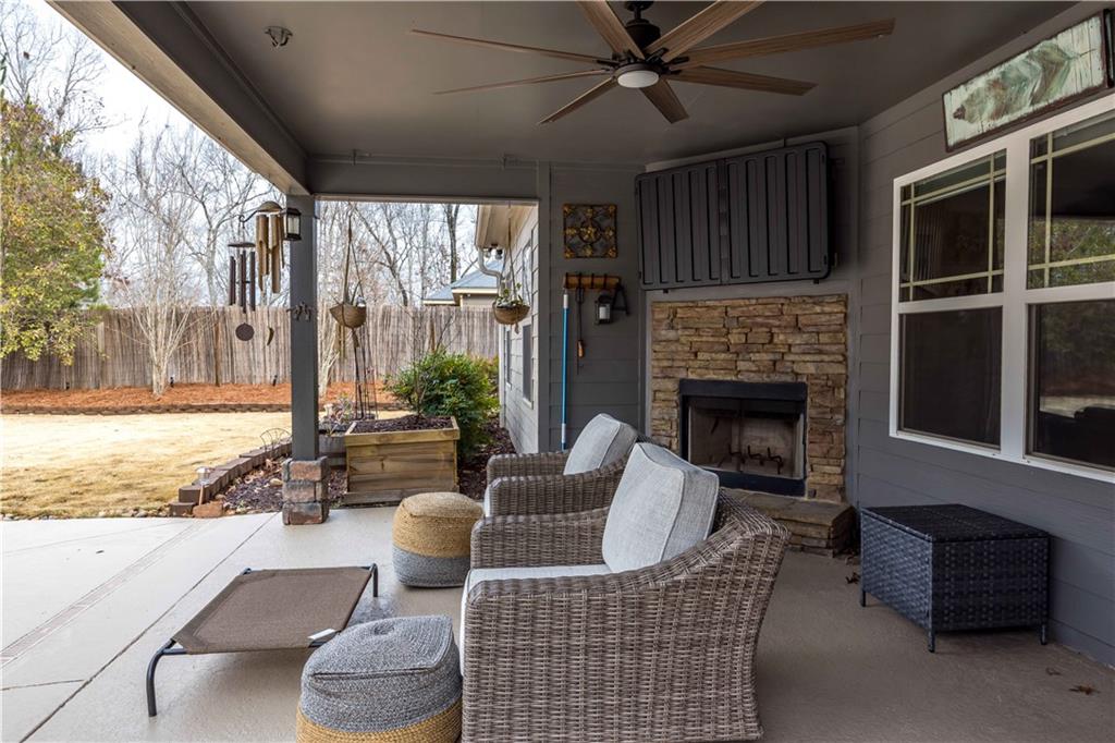 204 Autumn Way