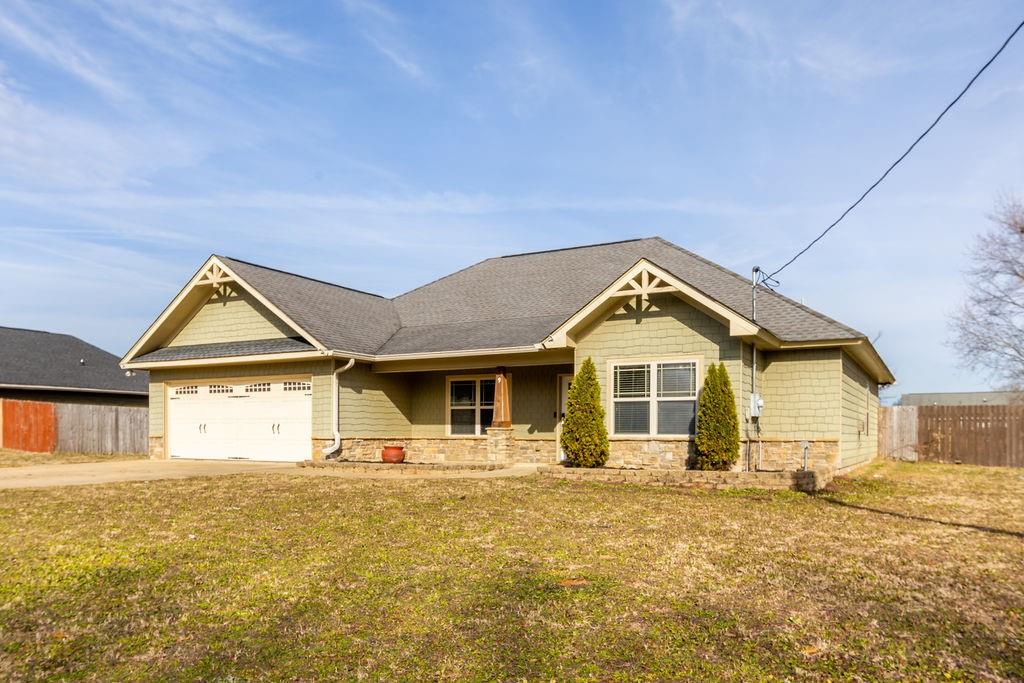 9 Farmboy Court