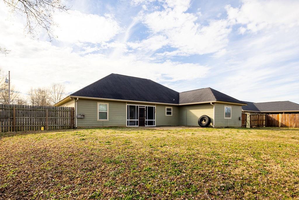 9 Farmboy Court