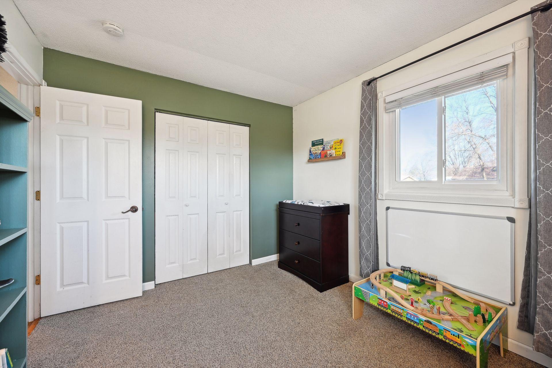 906 paul parkway