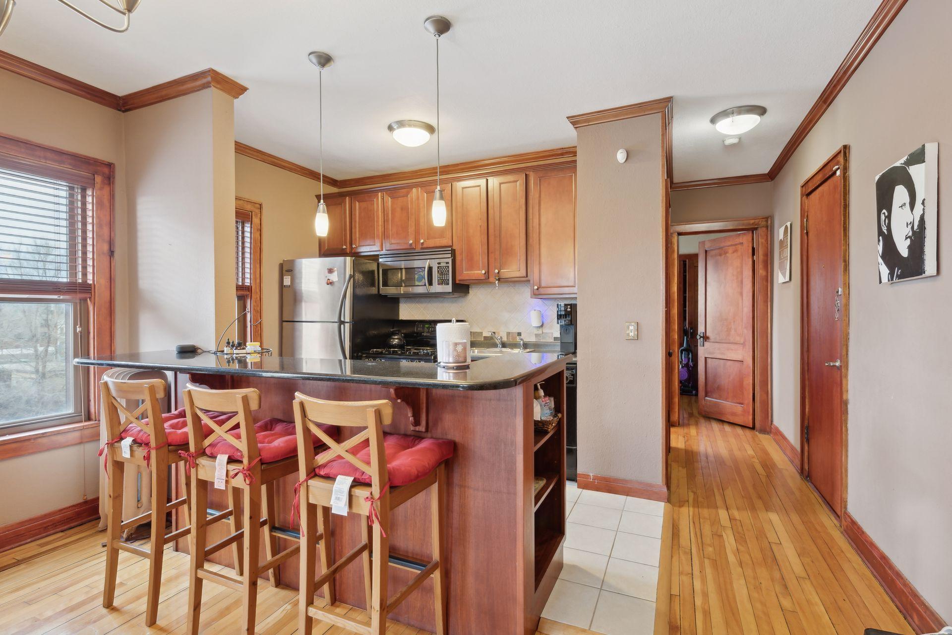 1812 Clinton Avenue Unit: 300