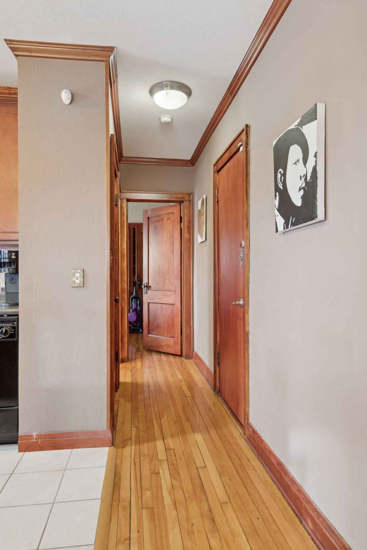 1812 Clinton Avenue Unit: 300