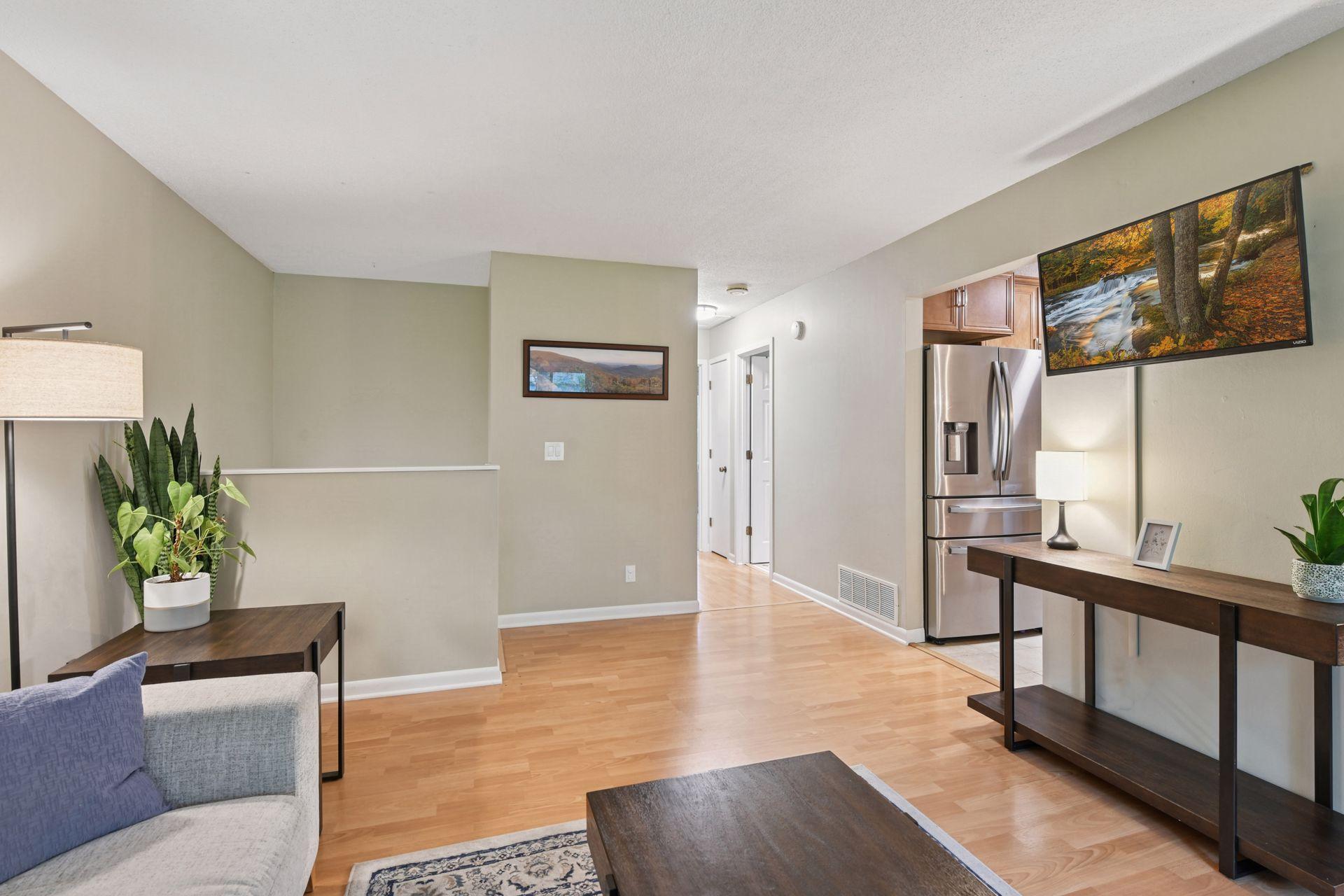 12033 Chesholm Lane