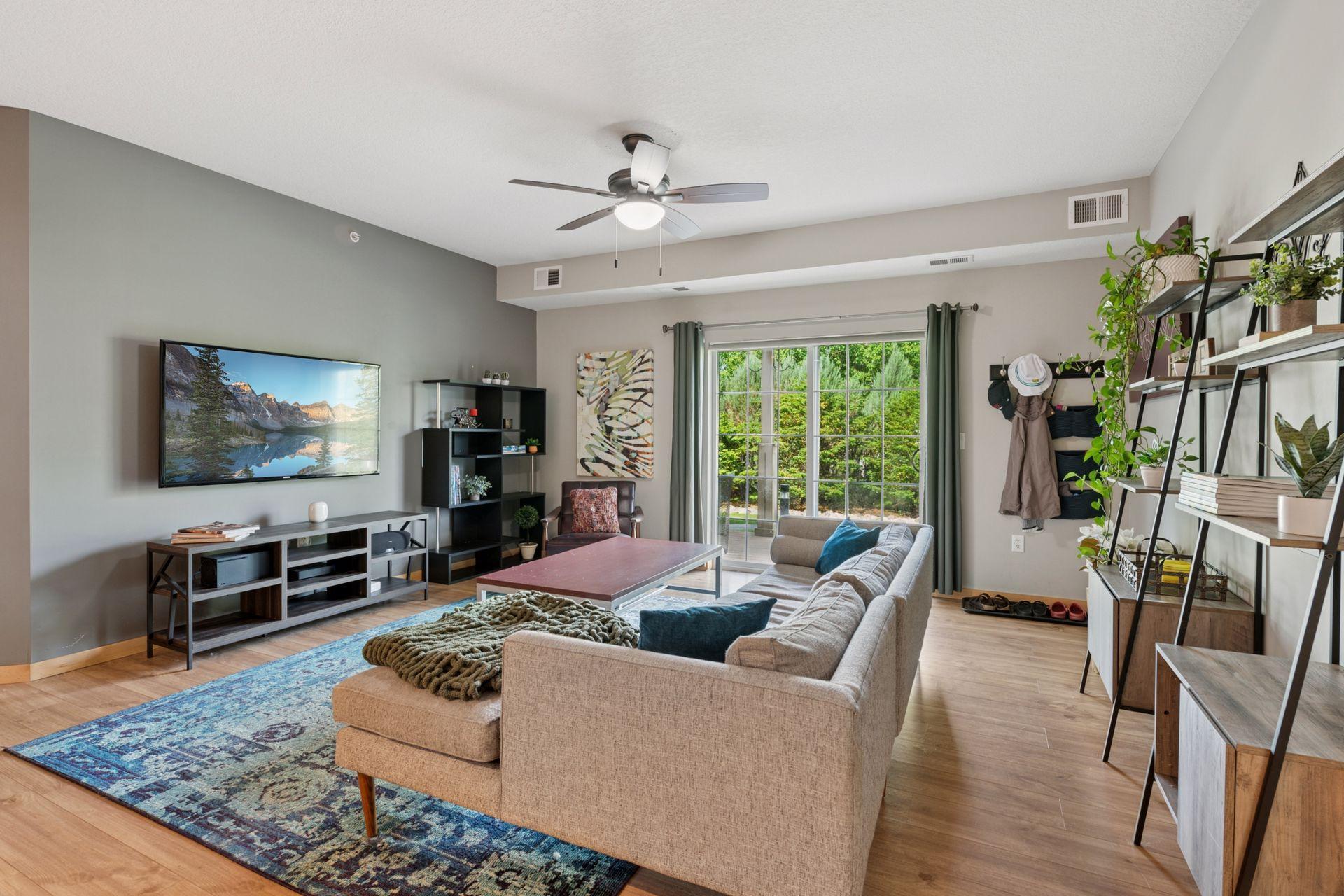 4132 Vernon Avenue S Unit: A103