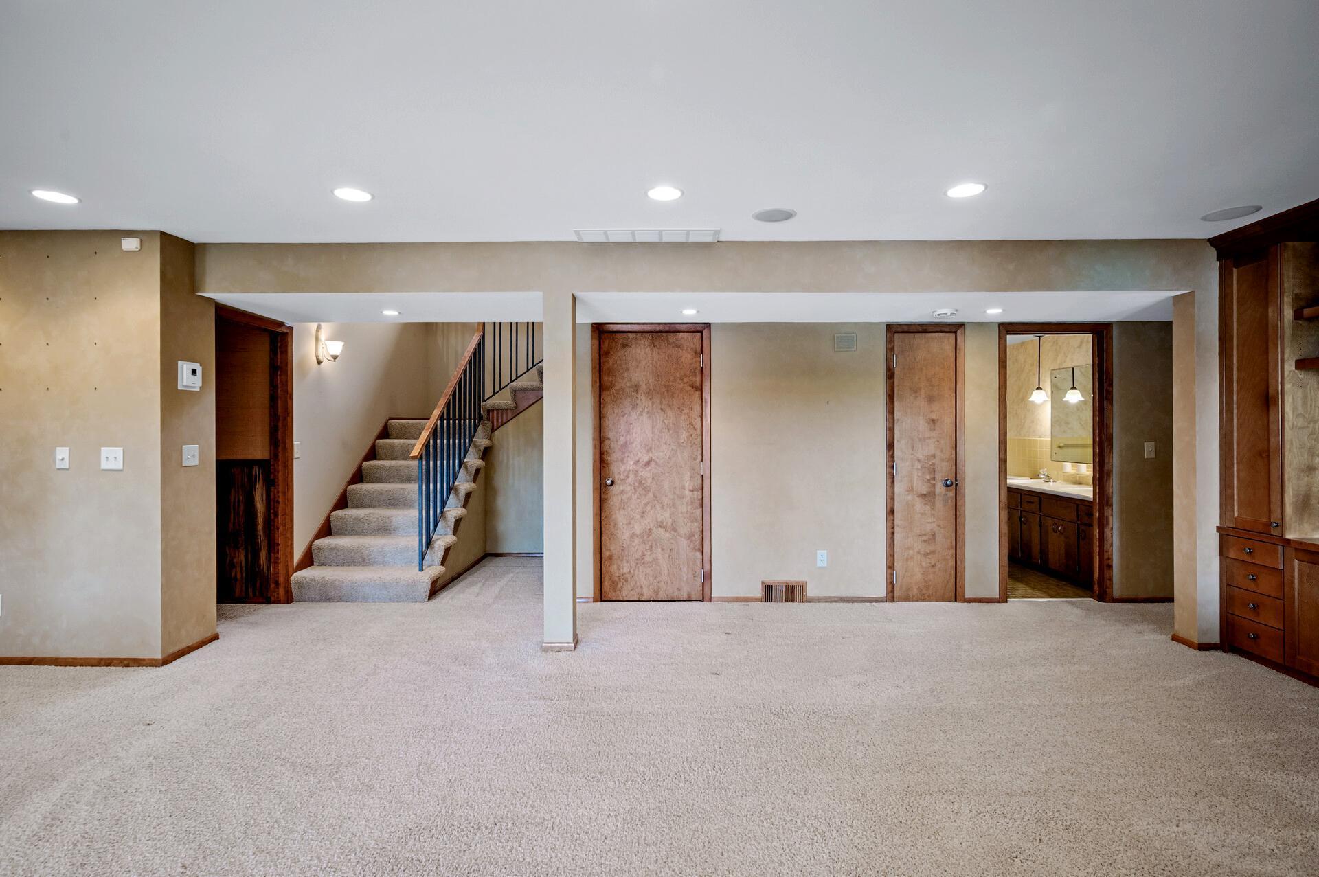 451 Reflection Road