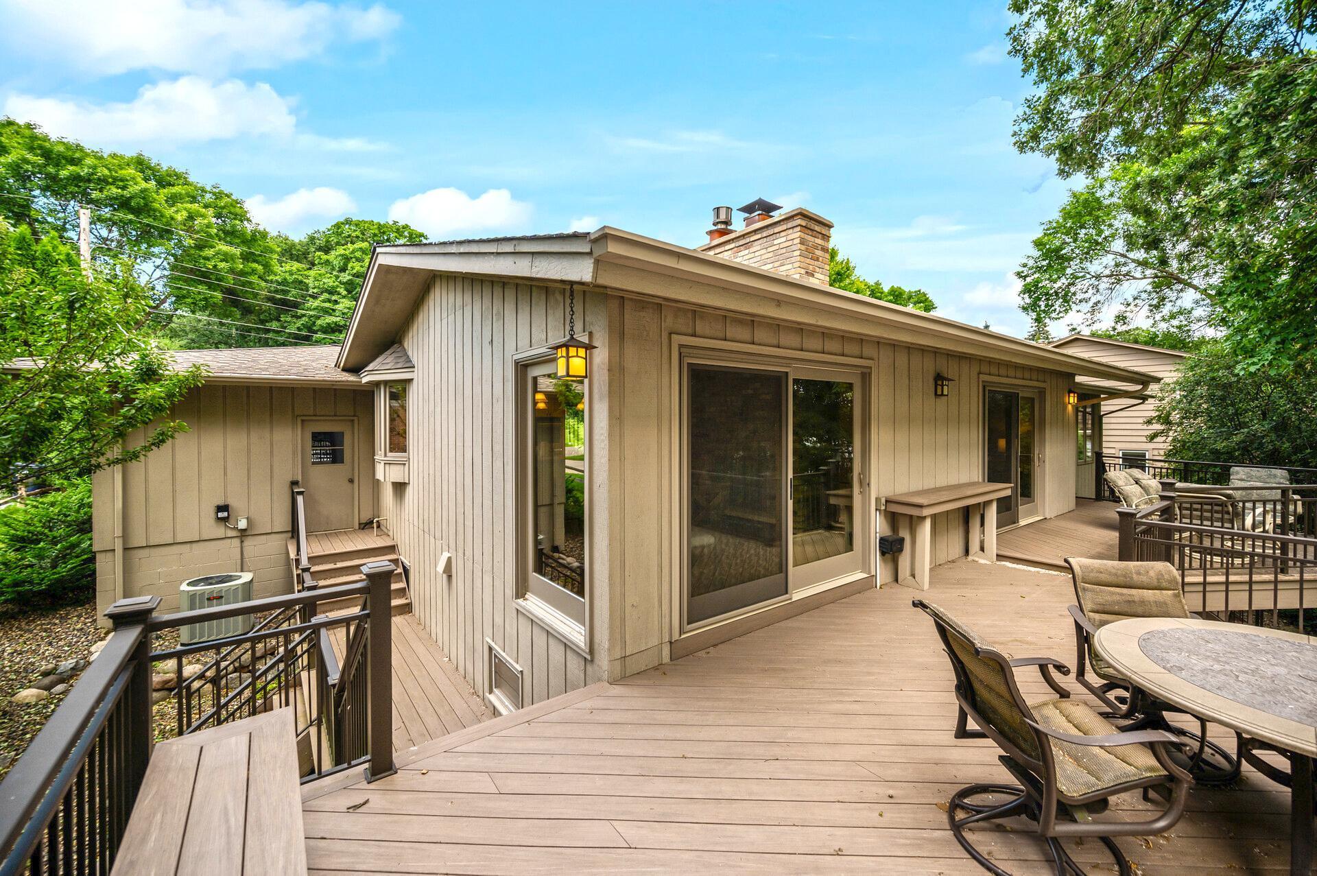 451 Reflection Road