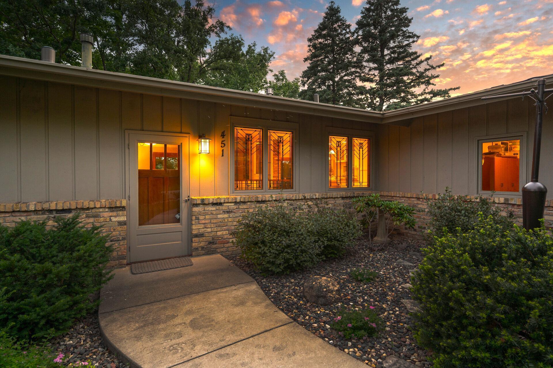 451 Reflection Road