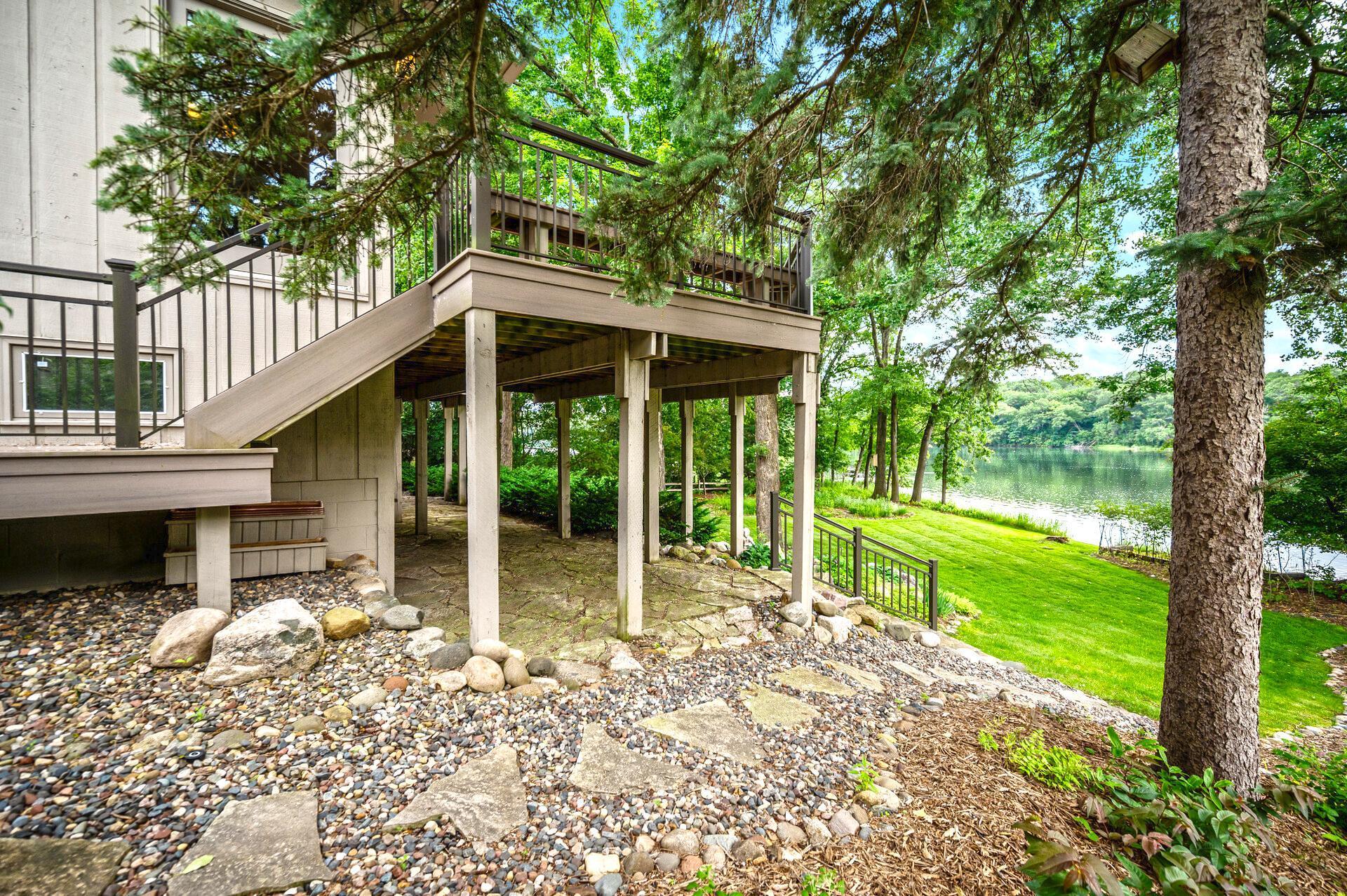 451 Reflection Road