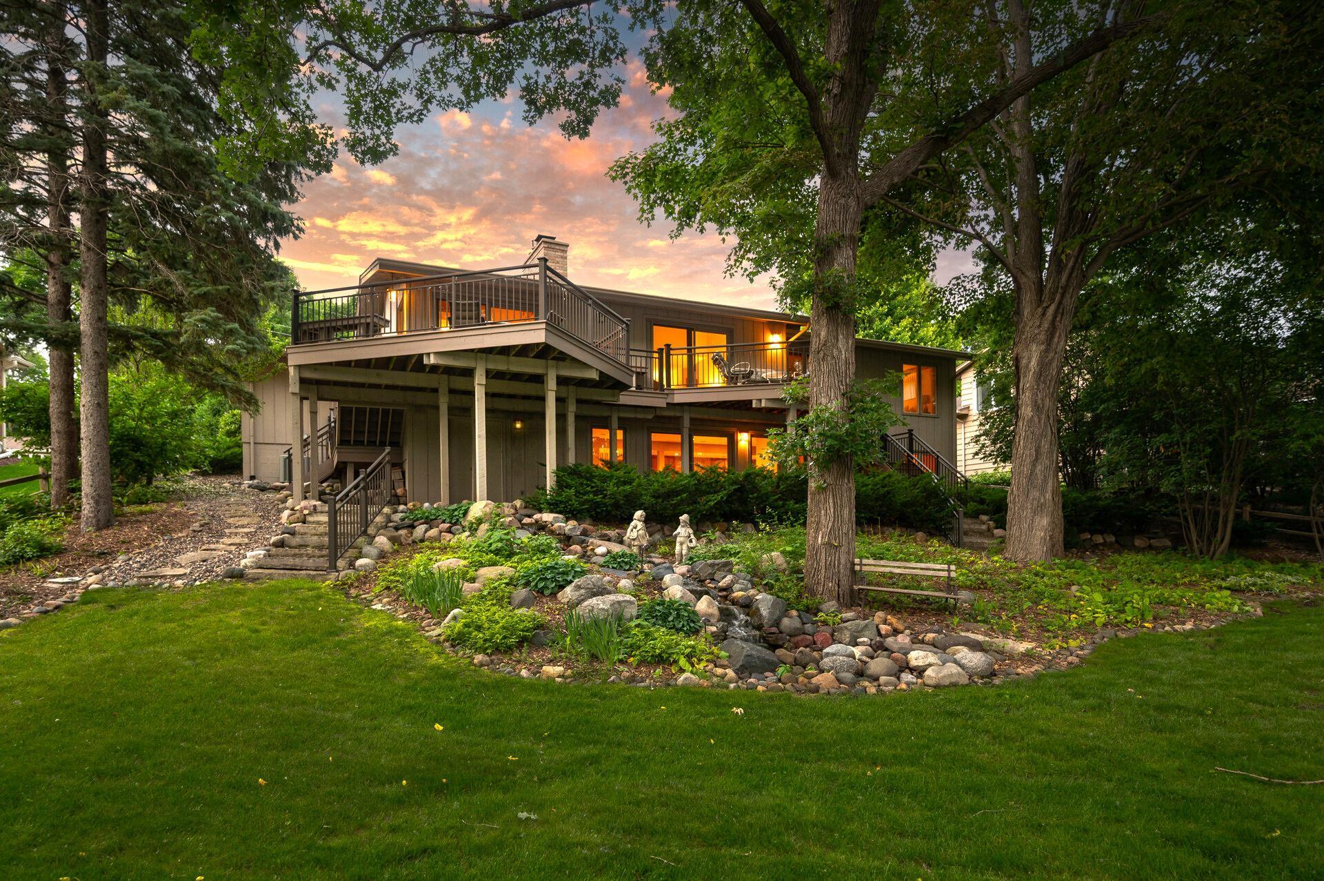 451 Reflection Road