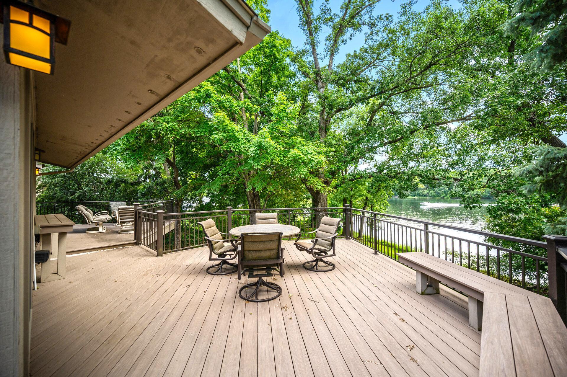 451 Reflection Road