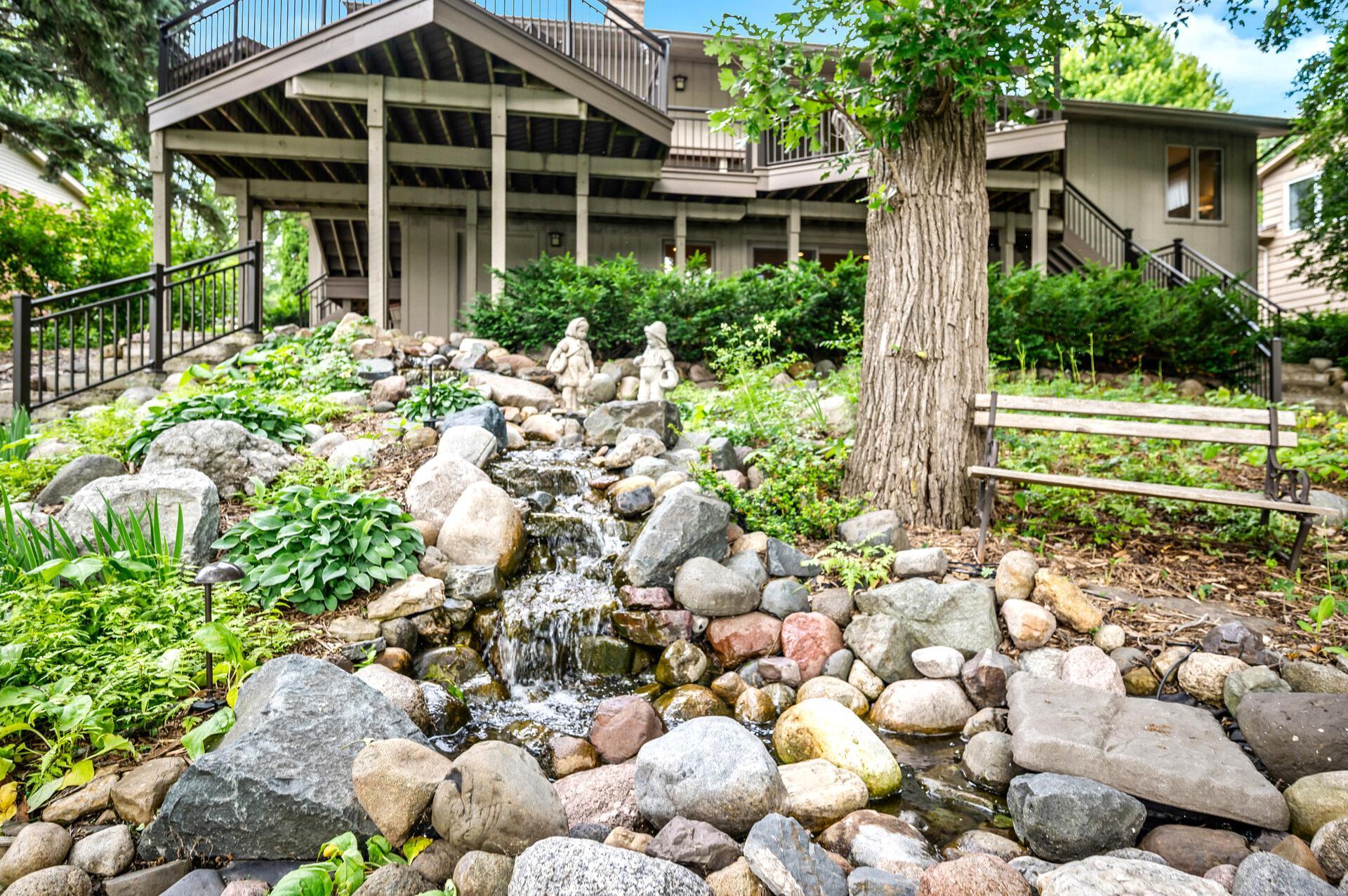 451 Reflection Road