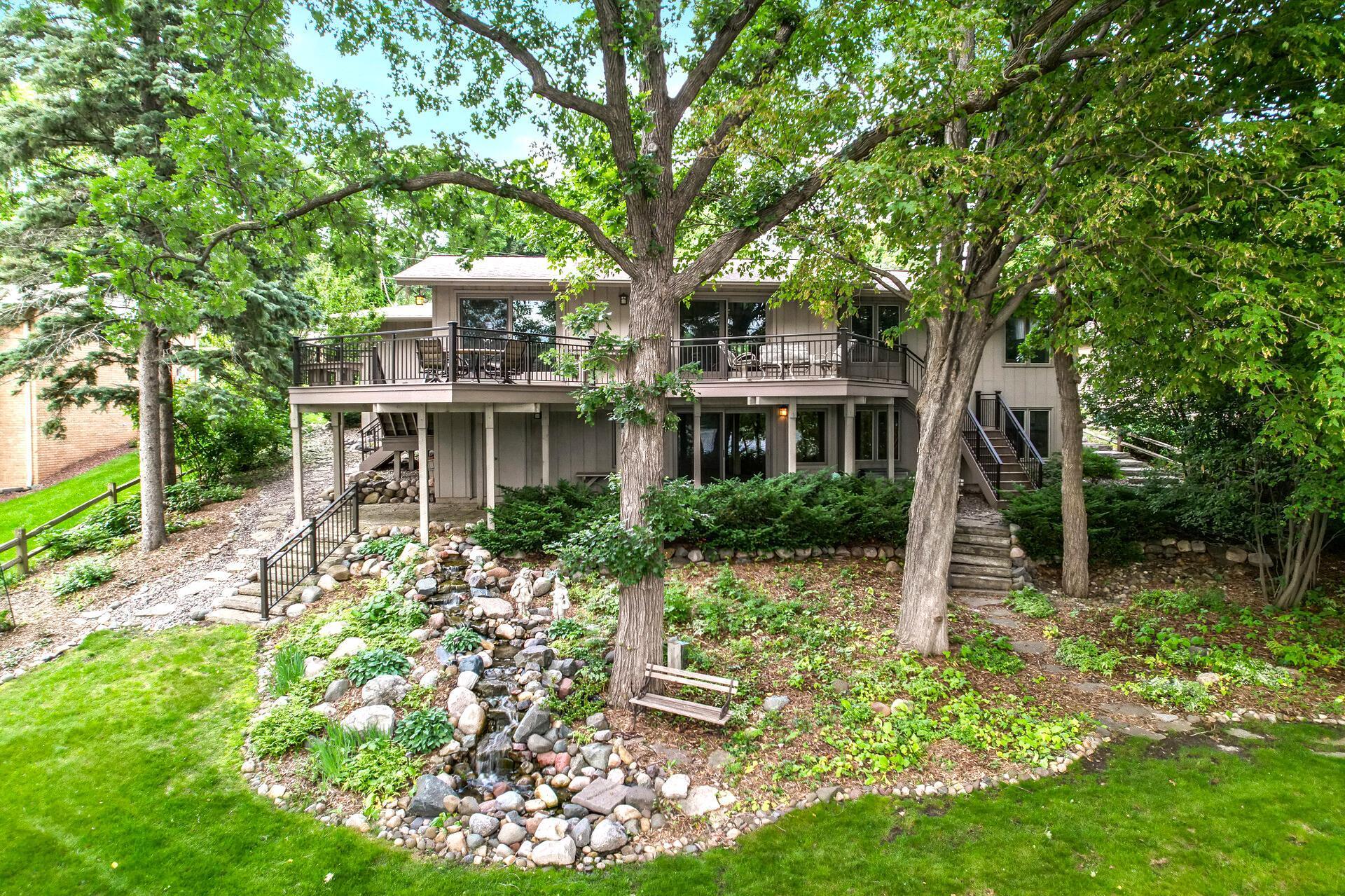 451 Reflection Road