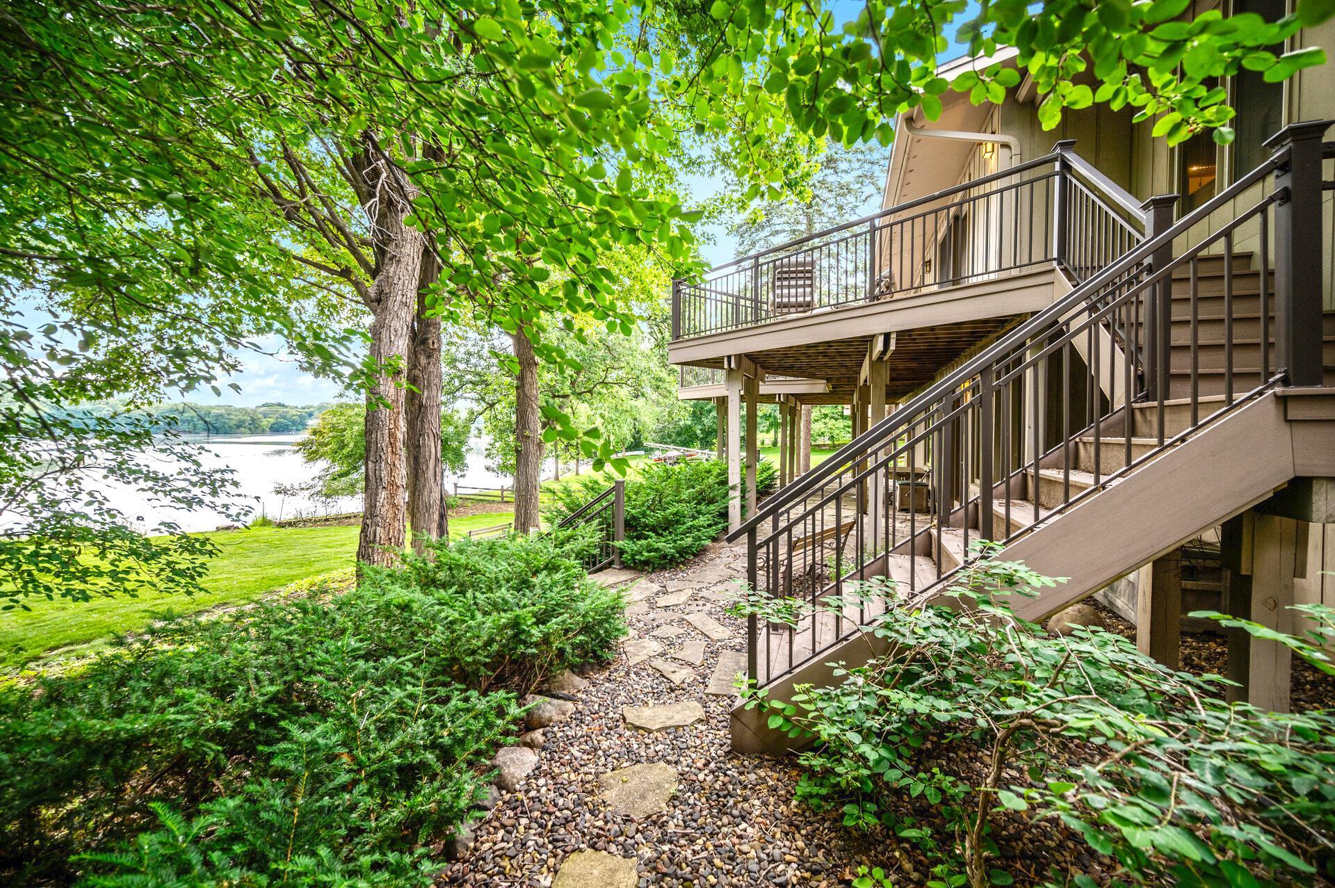 451 Reflection Road
