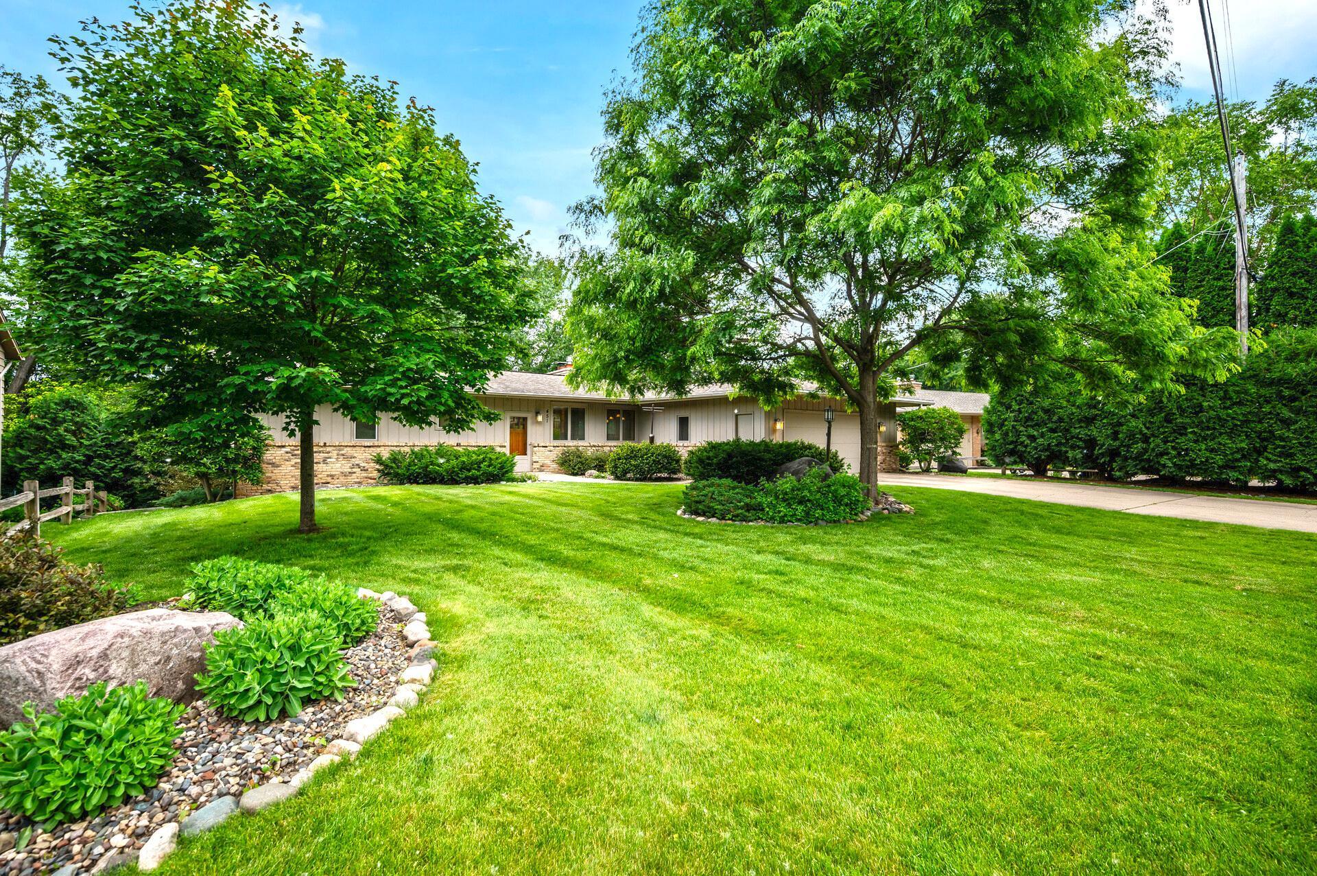 451 Reflection Road