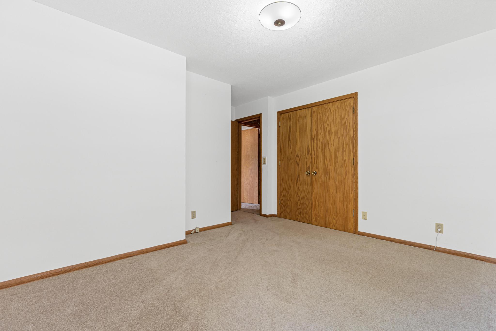 6808 Hillside Lane