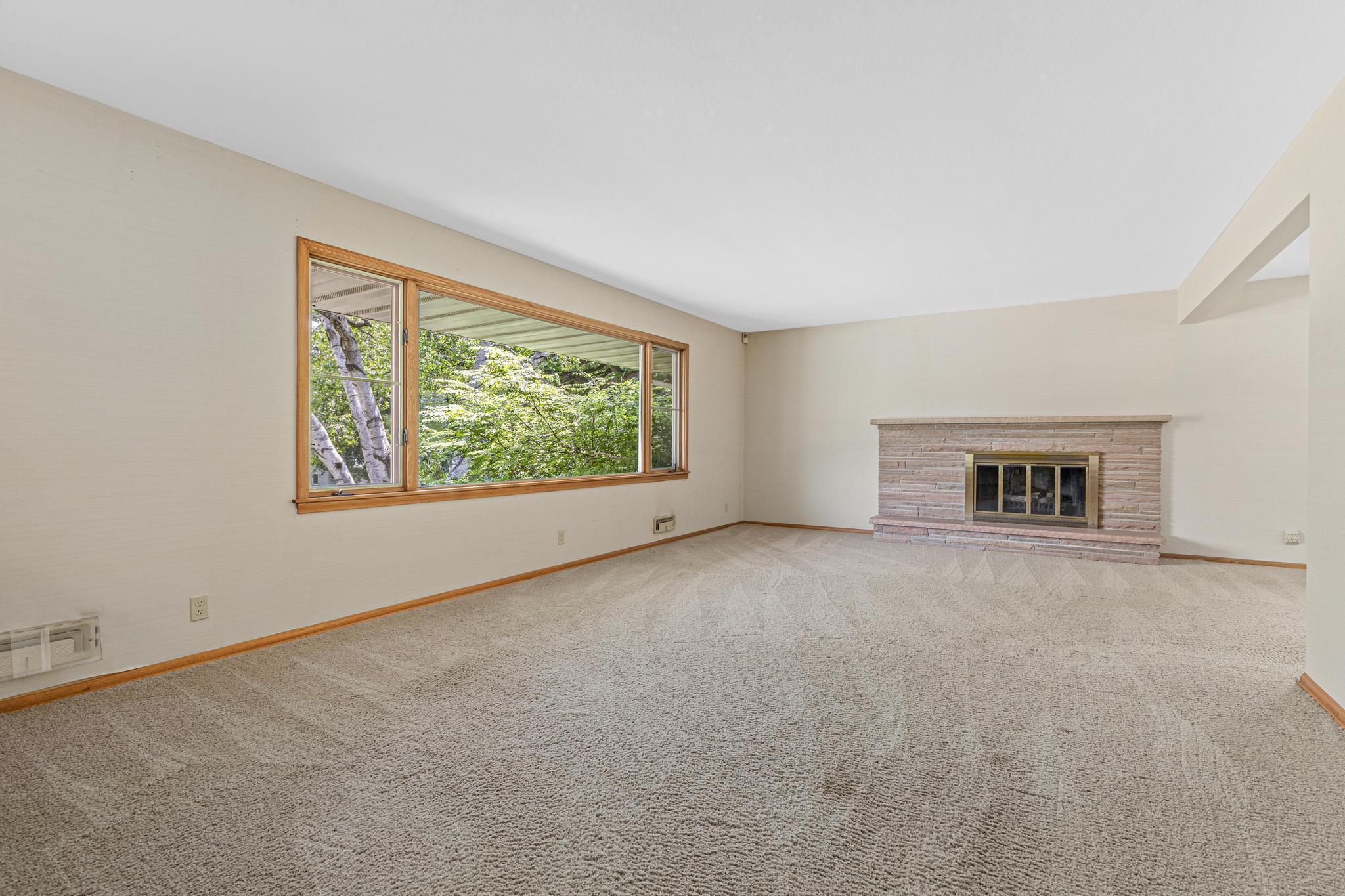 6808 Hillside Lane