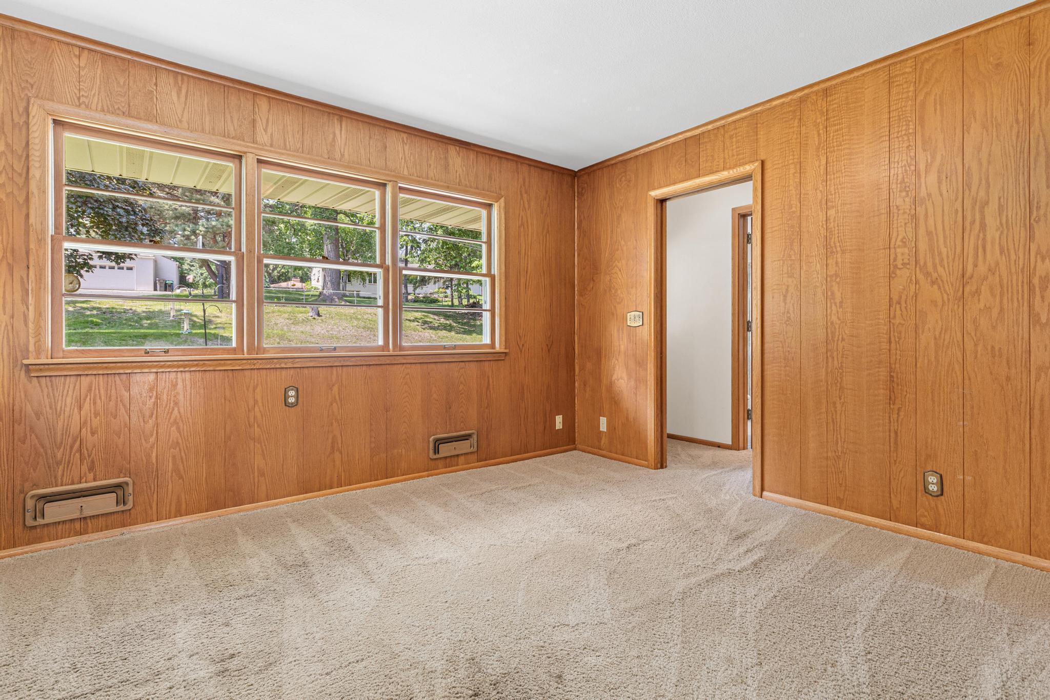 6808 Hillside Lane
