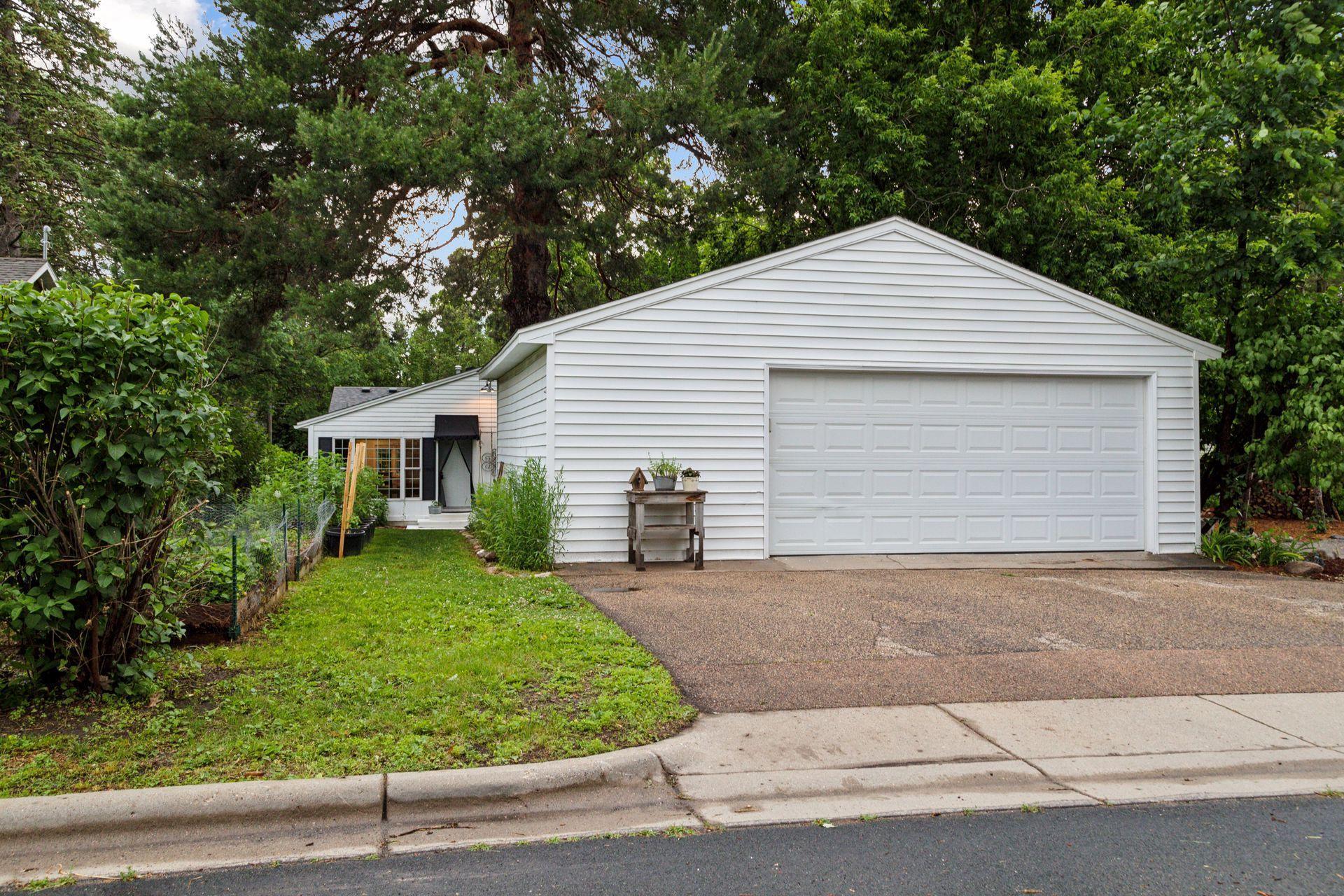 2174 Centerview Lane
