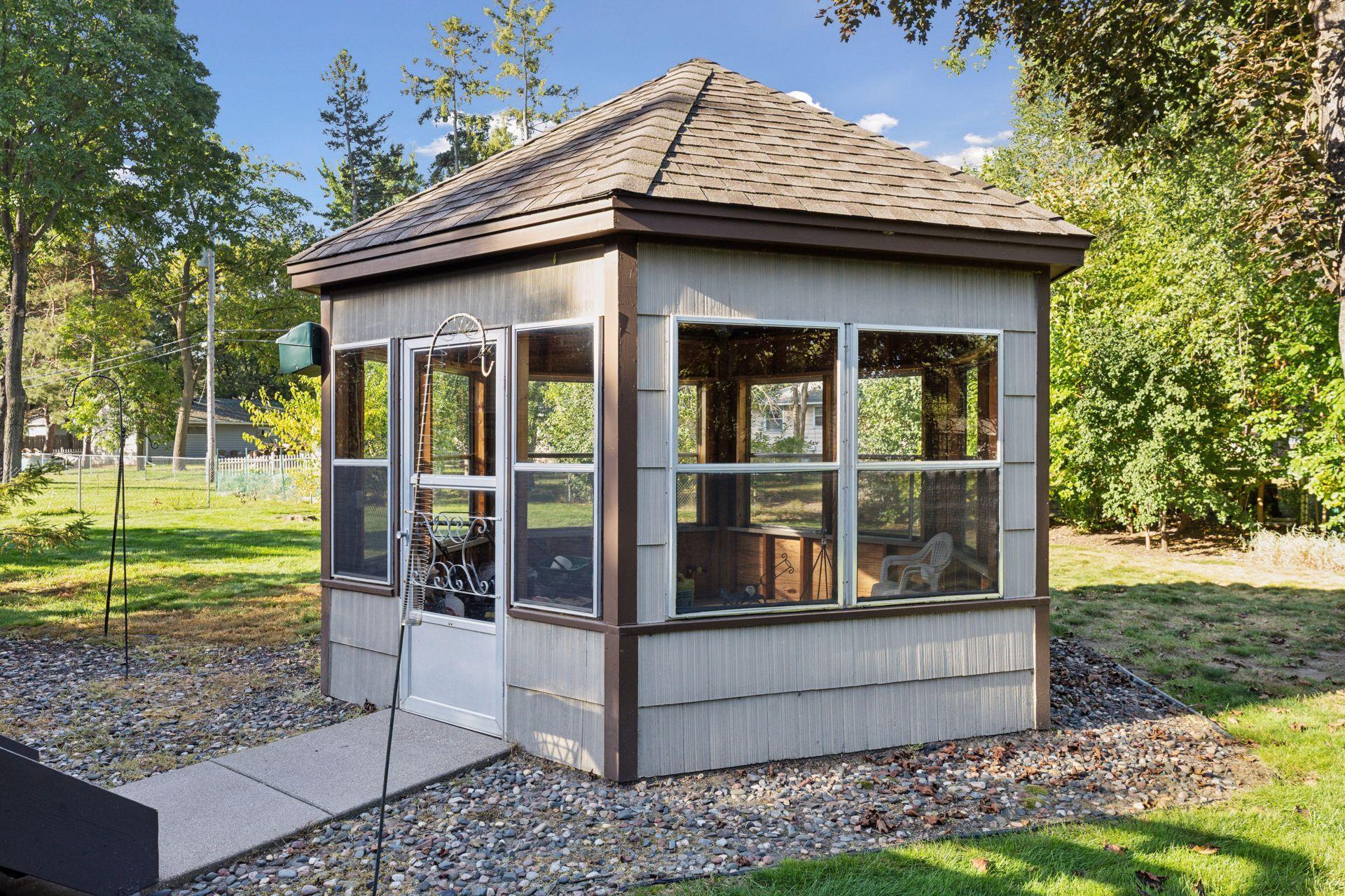 7041 Georgia Avenue N