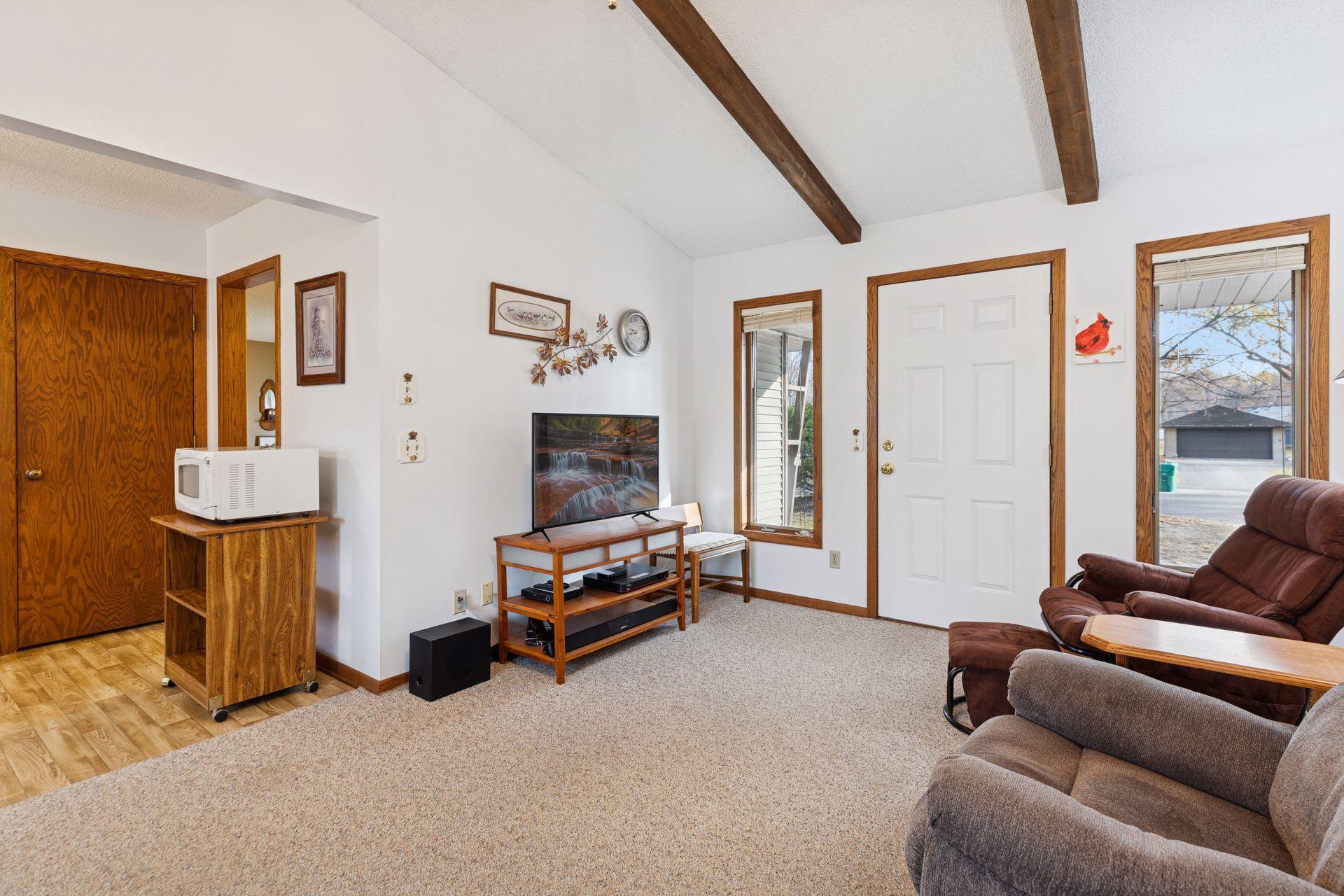 7041 Georgia Avenue N