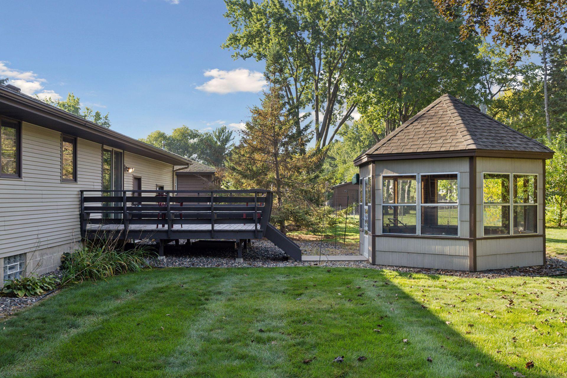 7041 Georgia Avenue N