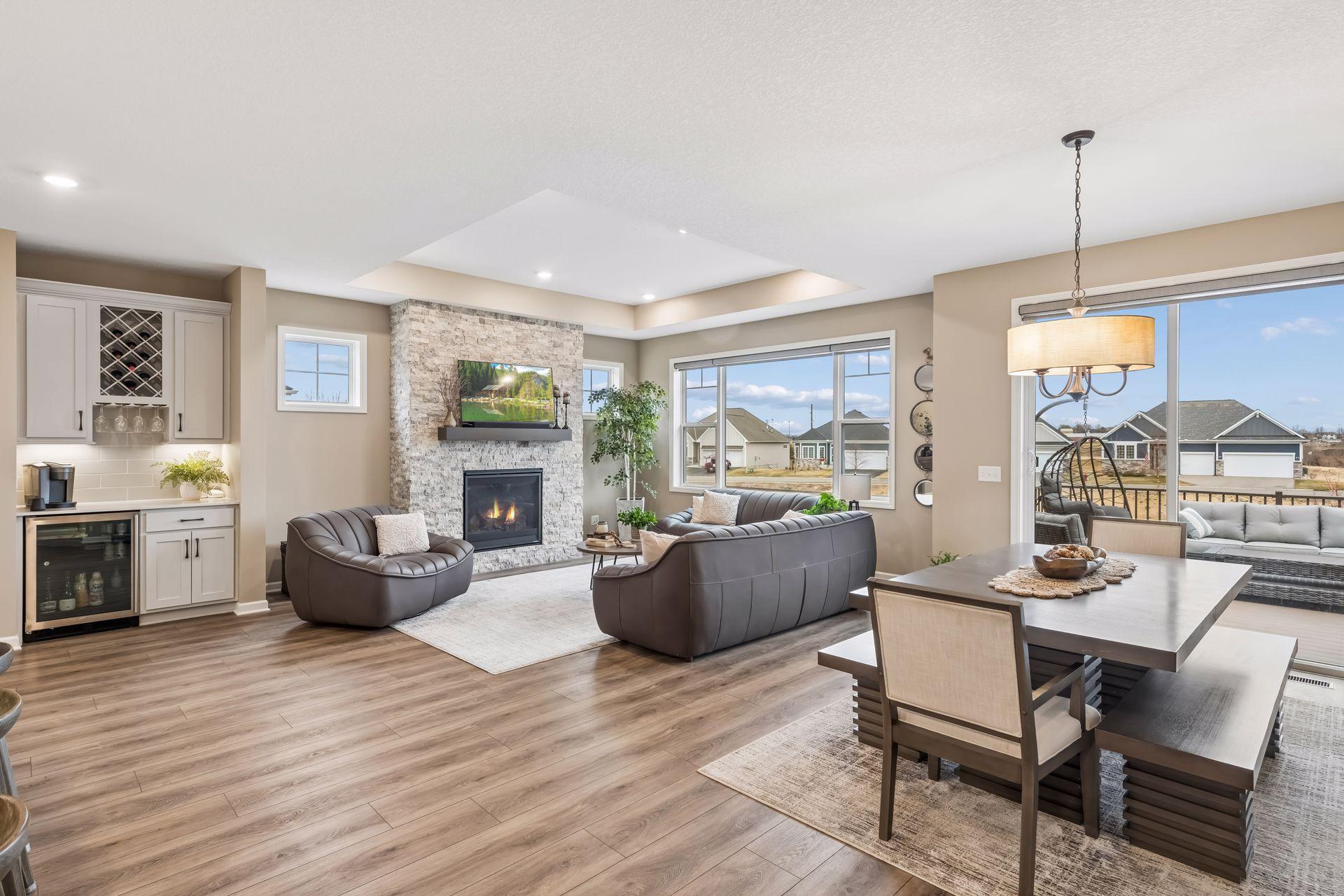 2055 Oakpointe Drive