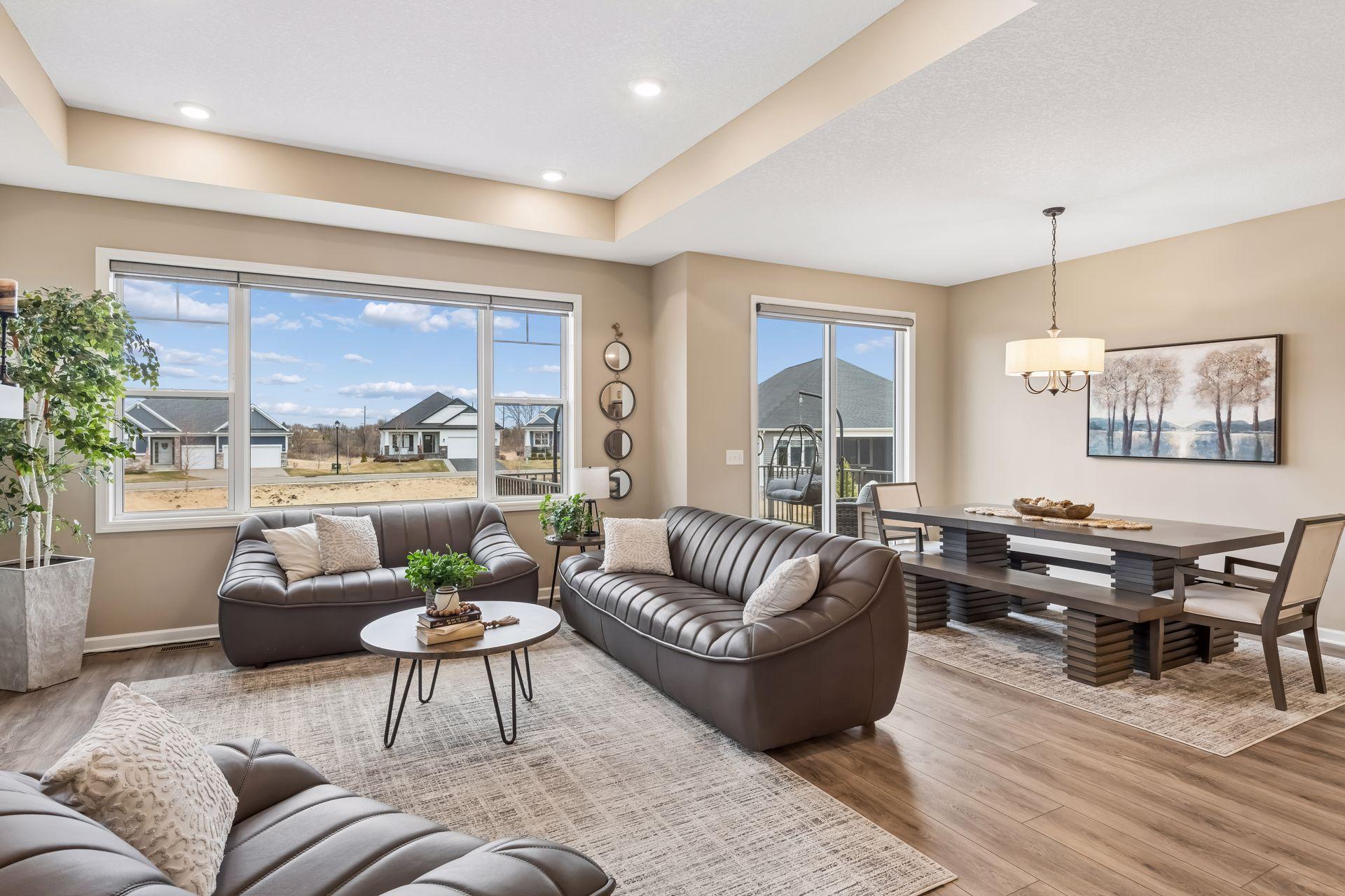 2055 Oakpointe Drive