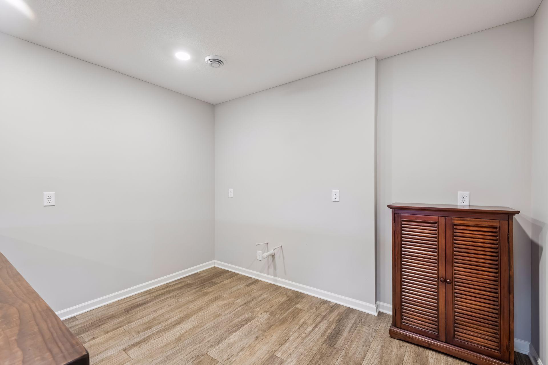 2055 Oakpointe Drive