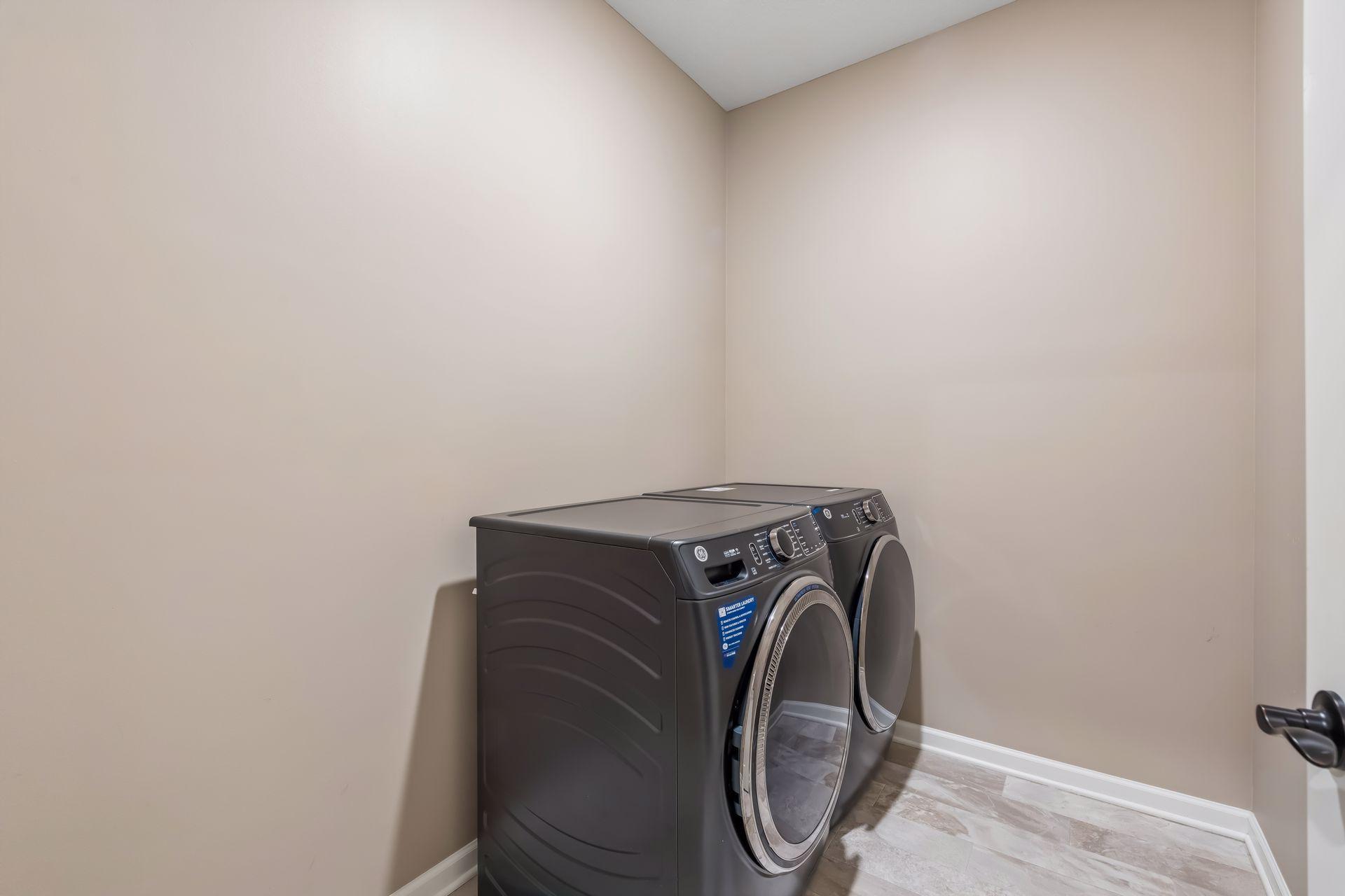 2055 Oakpointe Drive