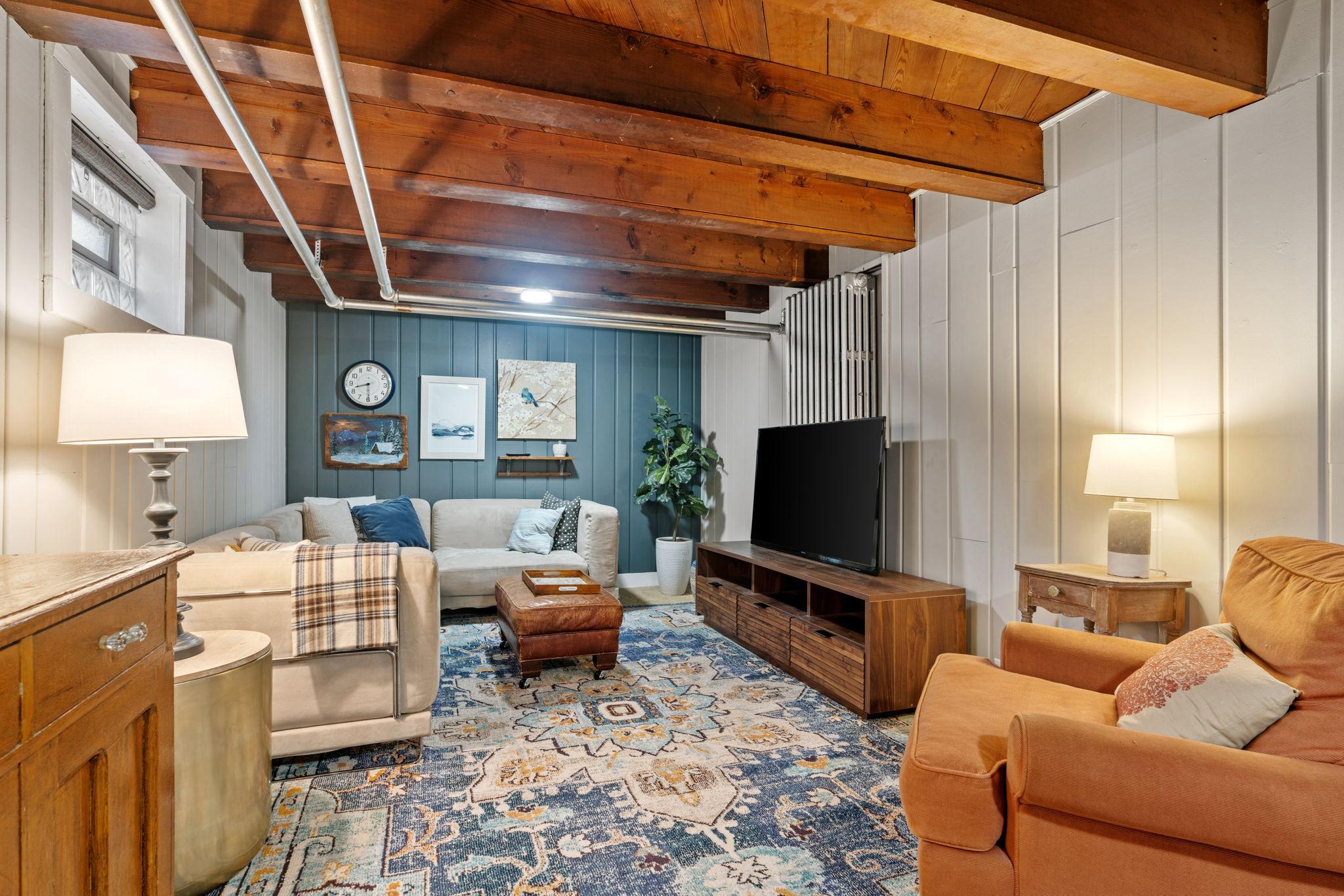 4223 Washburn Avenue N