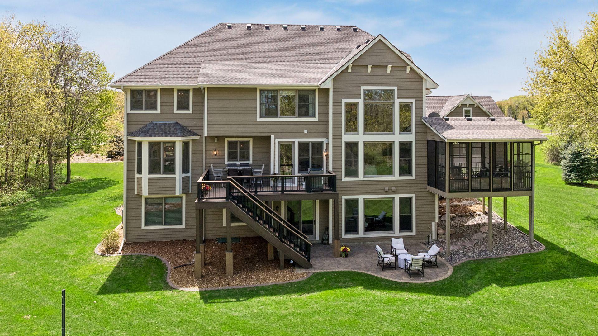 10020 Holloway Farms Road