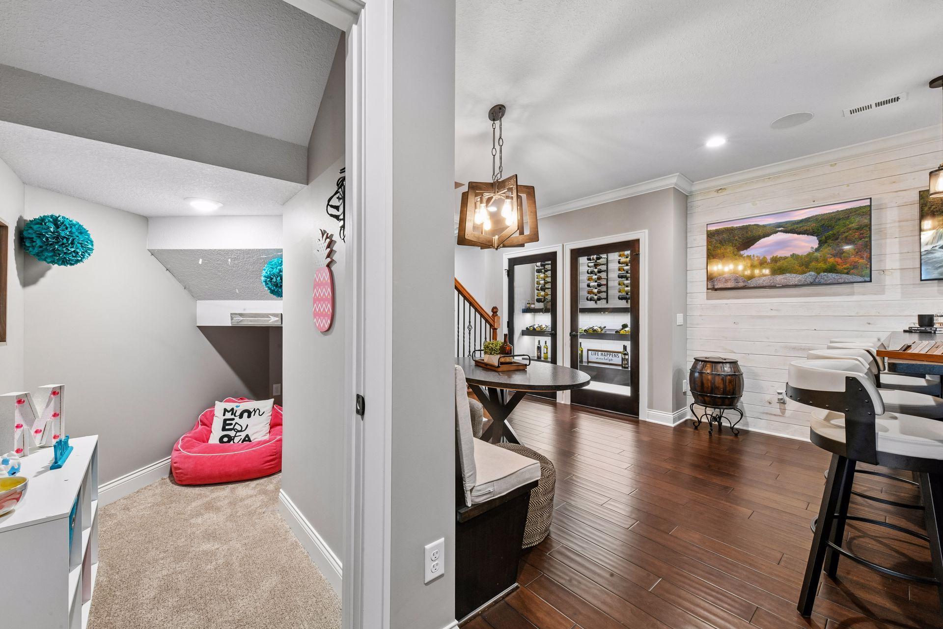 10020 Holloway Farms Road