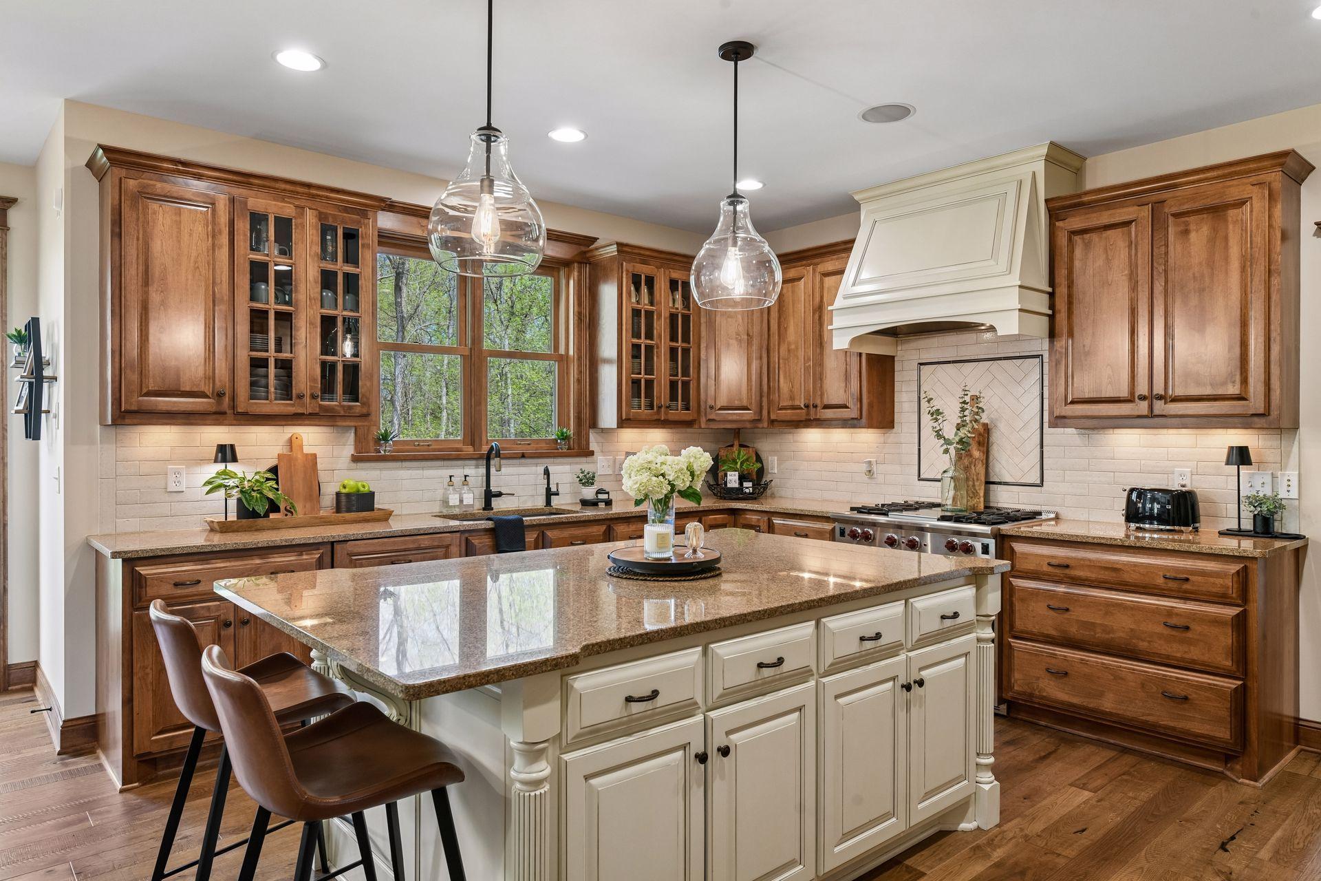 10020 Holloway Farms Road