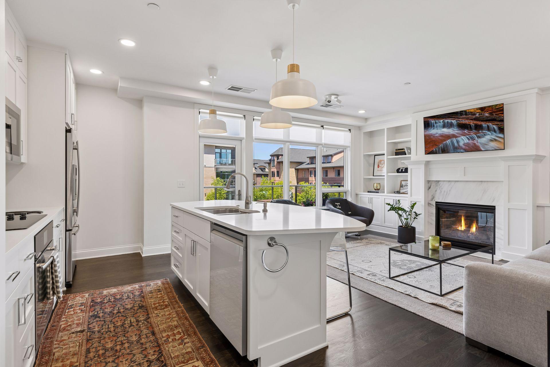 875 Lake Street N Unit: 315