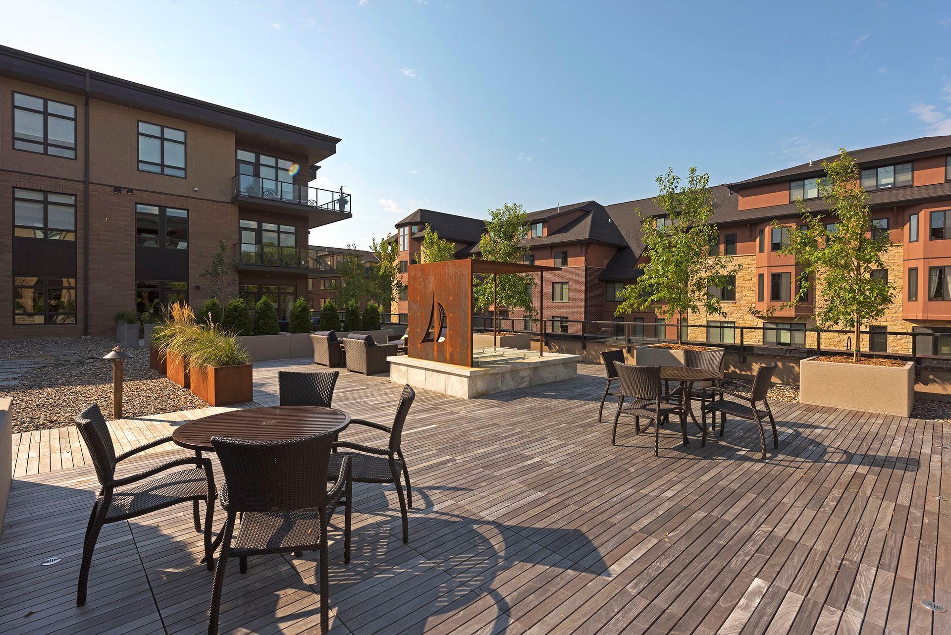 875 Lake Street N Unit: 315