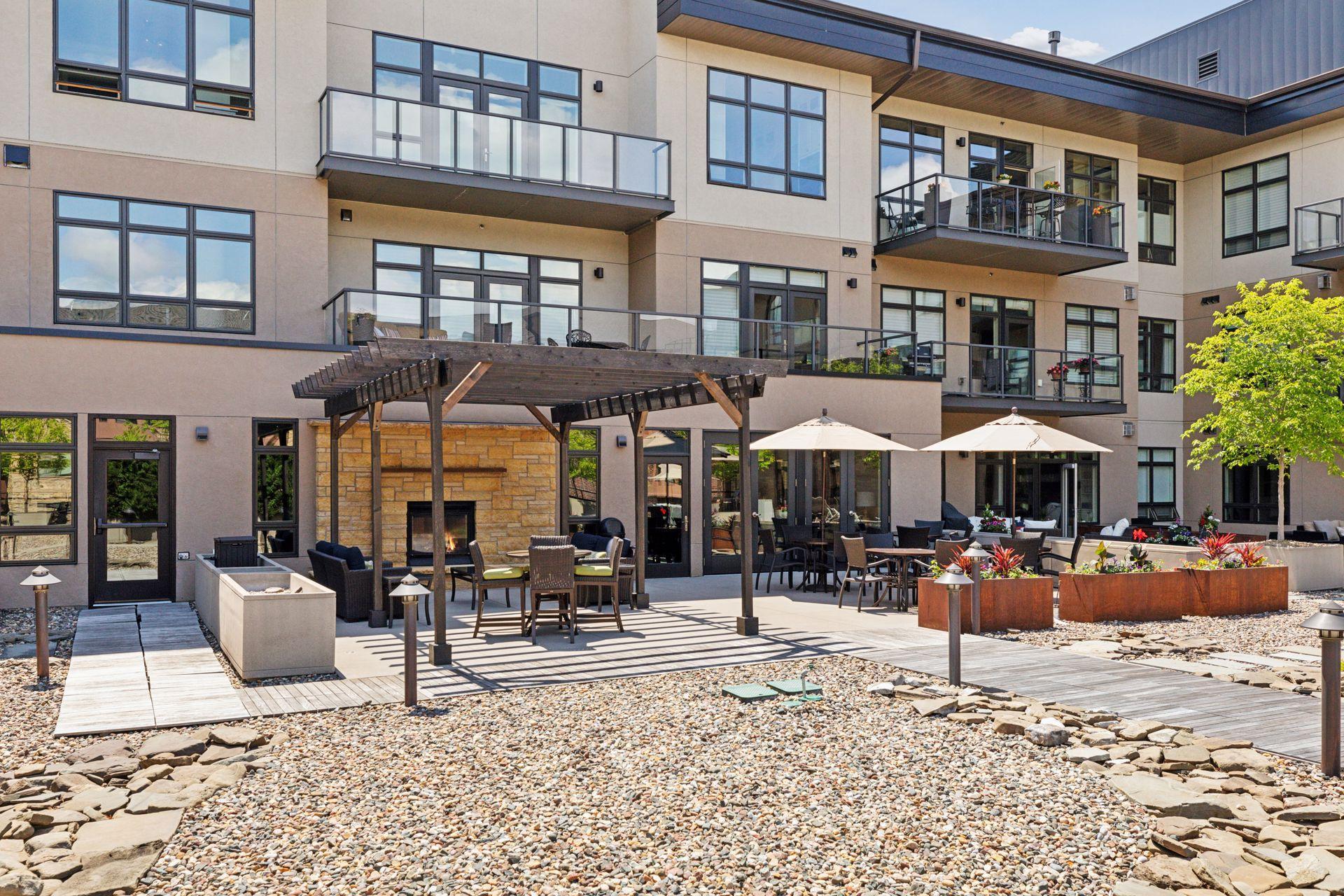 875 Lake Street N Unit: 315