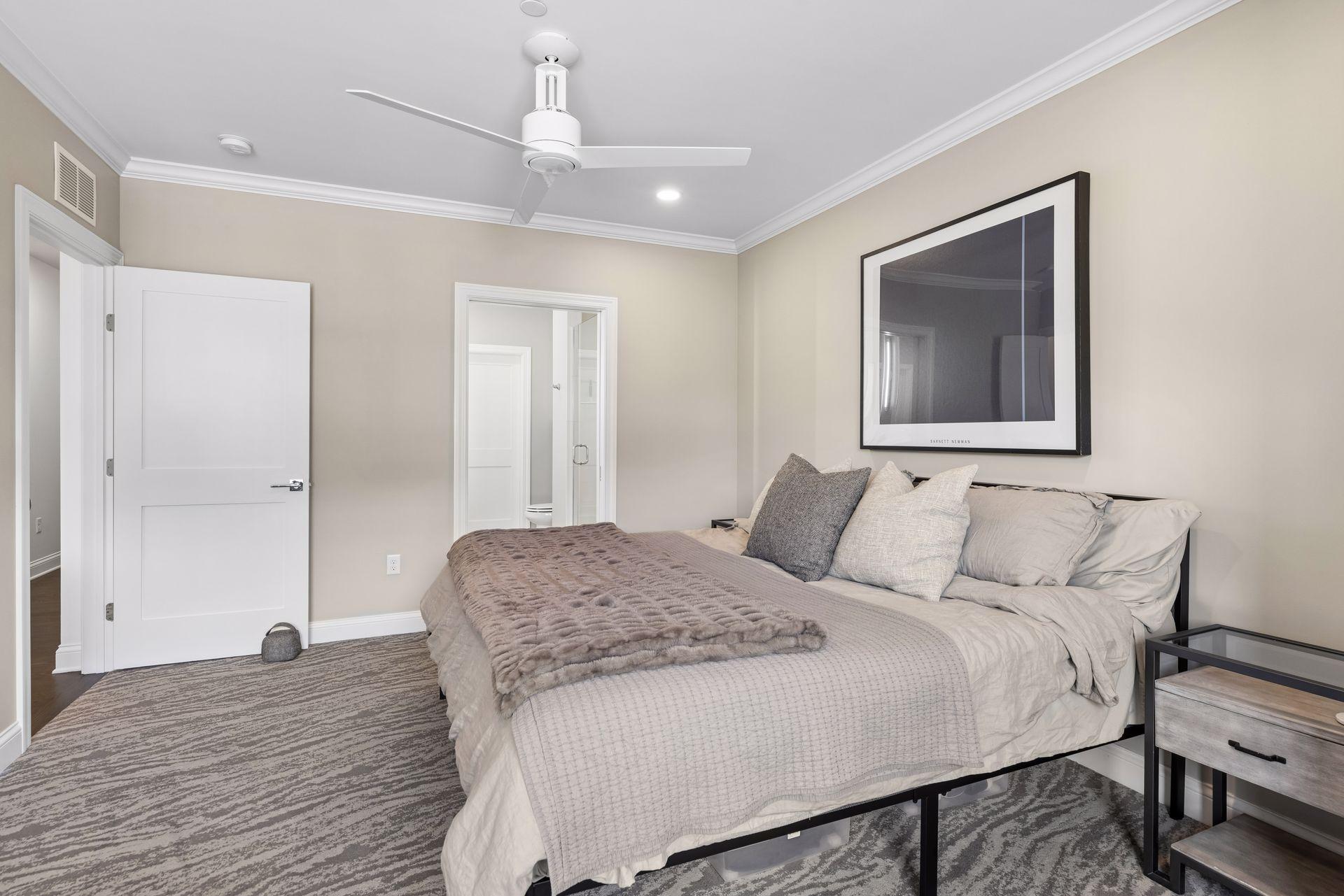 875 Lake Street N Unit: 315