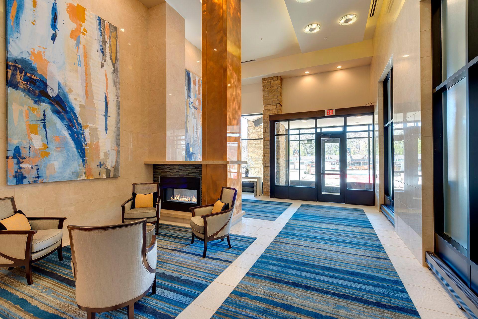 875 Lake Street N Unit: 315