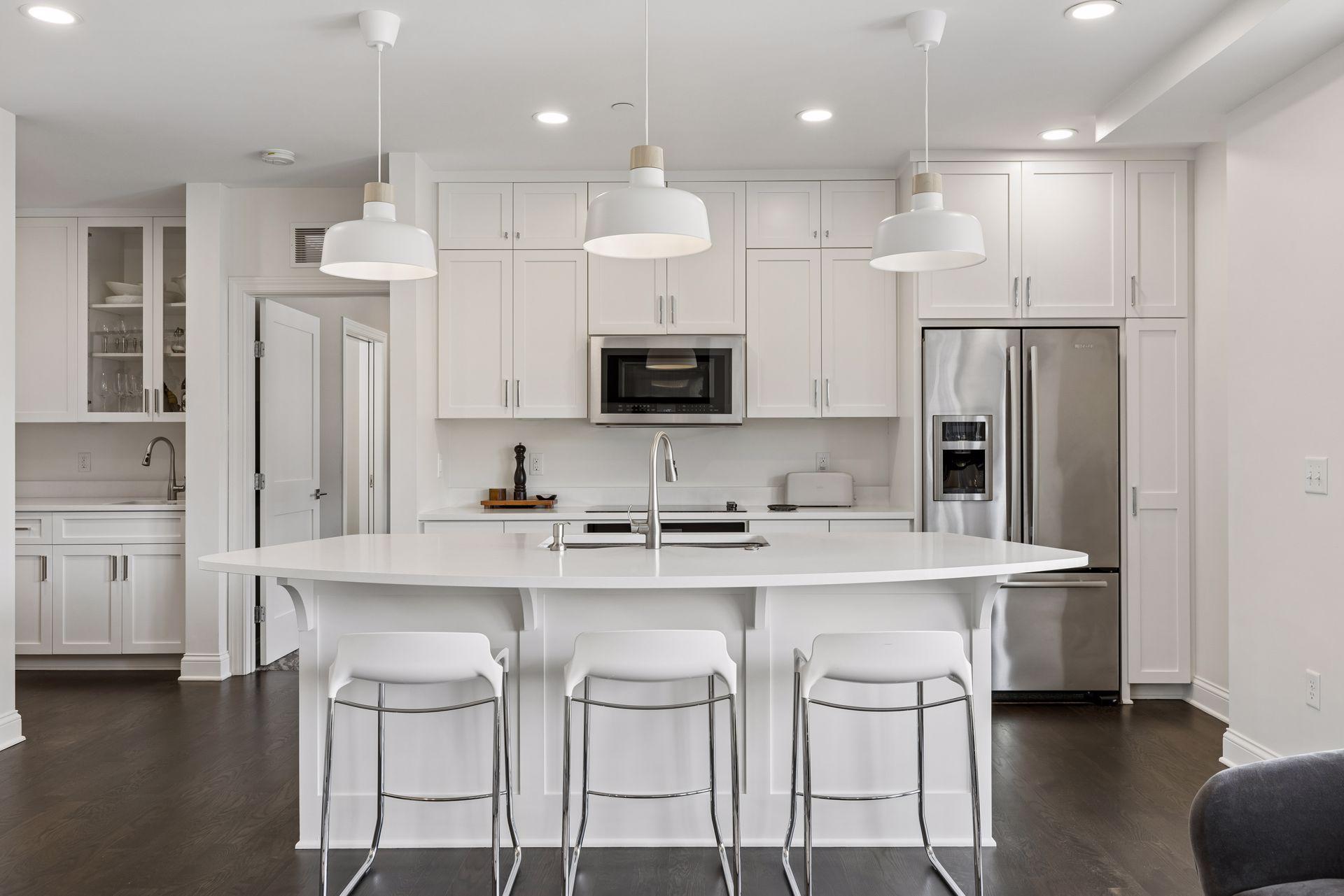 875 Lake Street N Unit: 315